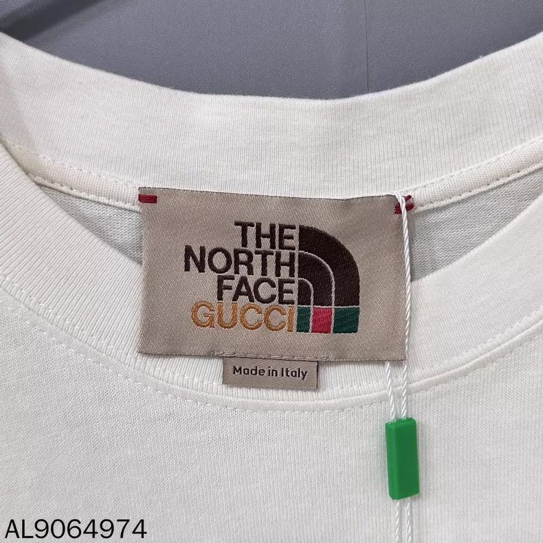 Other Gucci Tnf co-branded short sleeves -DMC Size US S / EU 44-46 / 1 - 5 Thumbnail