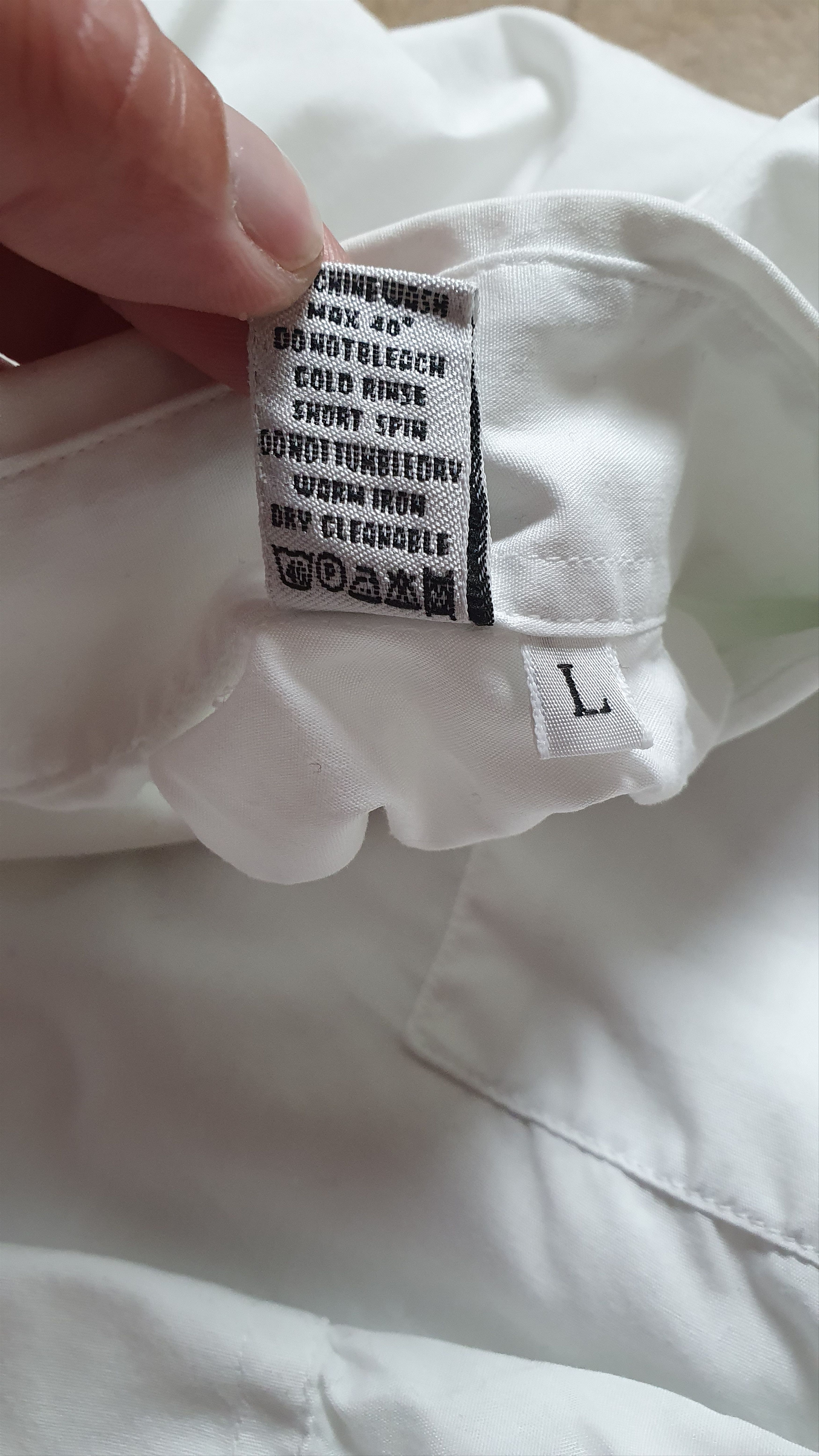 Versace Shirt Versace Classic Gianni Versace shirts White Size L Size US L / EU 52-54 / 3 - 17 Thumbnail