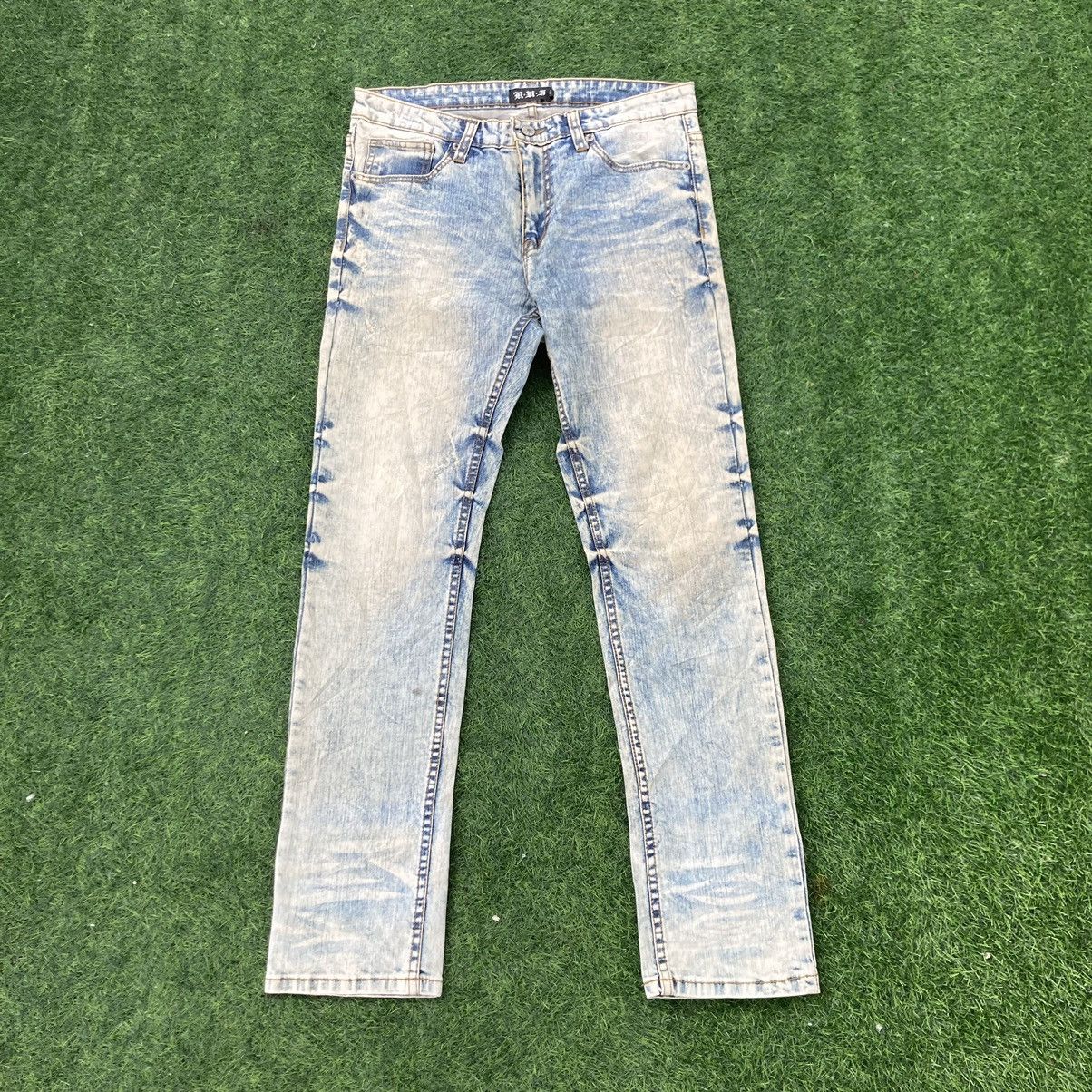 image of Avant Garde x Hysteric Glamour Kui Acid Wash Jeans in Acid Wash Black, Men's (Size 32)