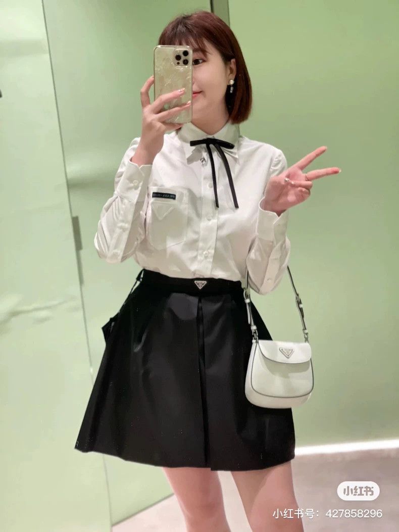 Prada Prada White Shirt with Black Ribbon Collar-2506 Size M / US 6-8 / IT 42-44 - 6 Thumbnail