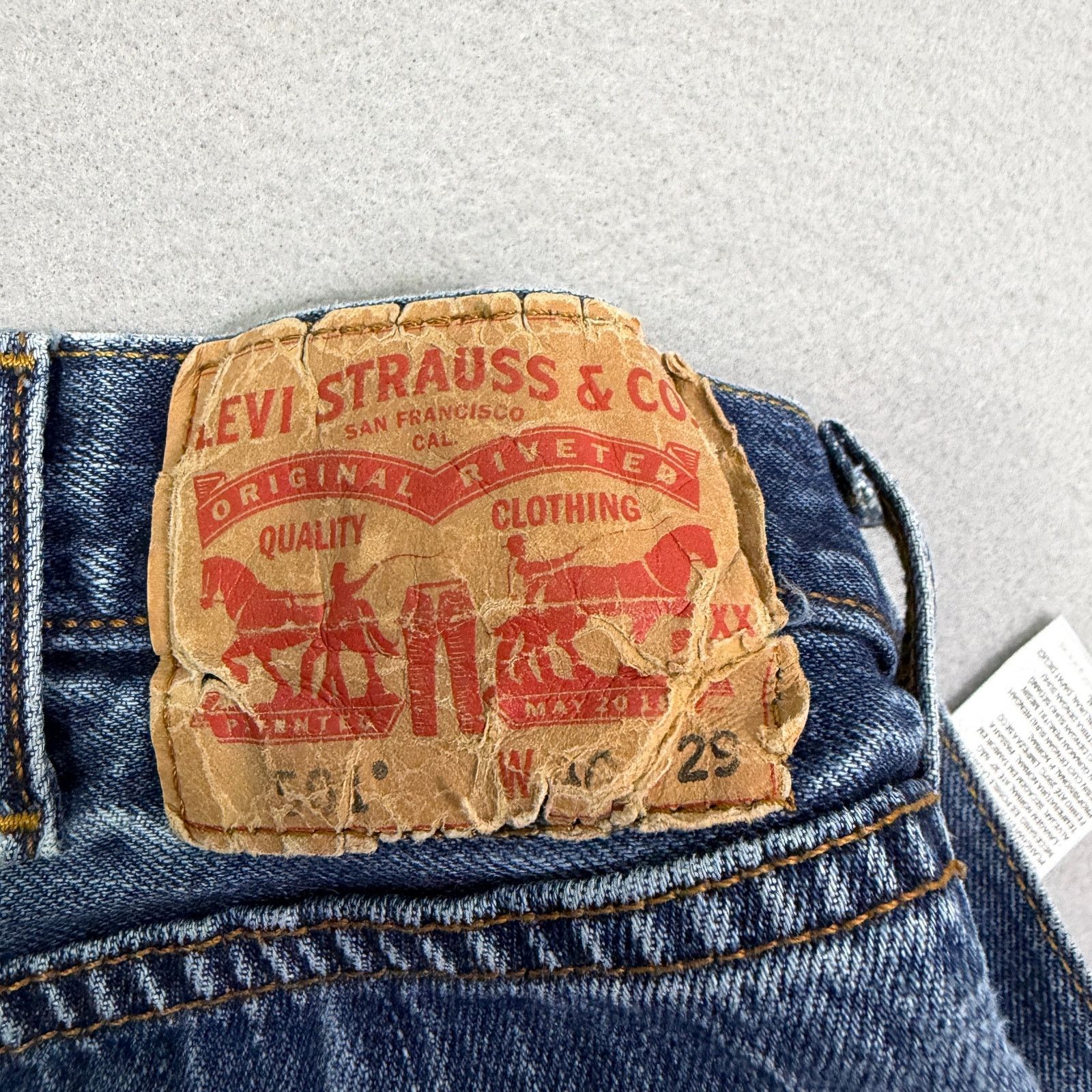 Levi's Levis 501 Jeans Men's 40x29 Blue Denim Faded Straight Leg Size US 40 / EU 56 - 4 Thumbnail