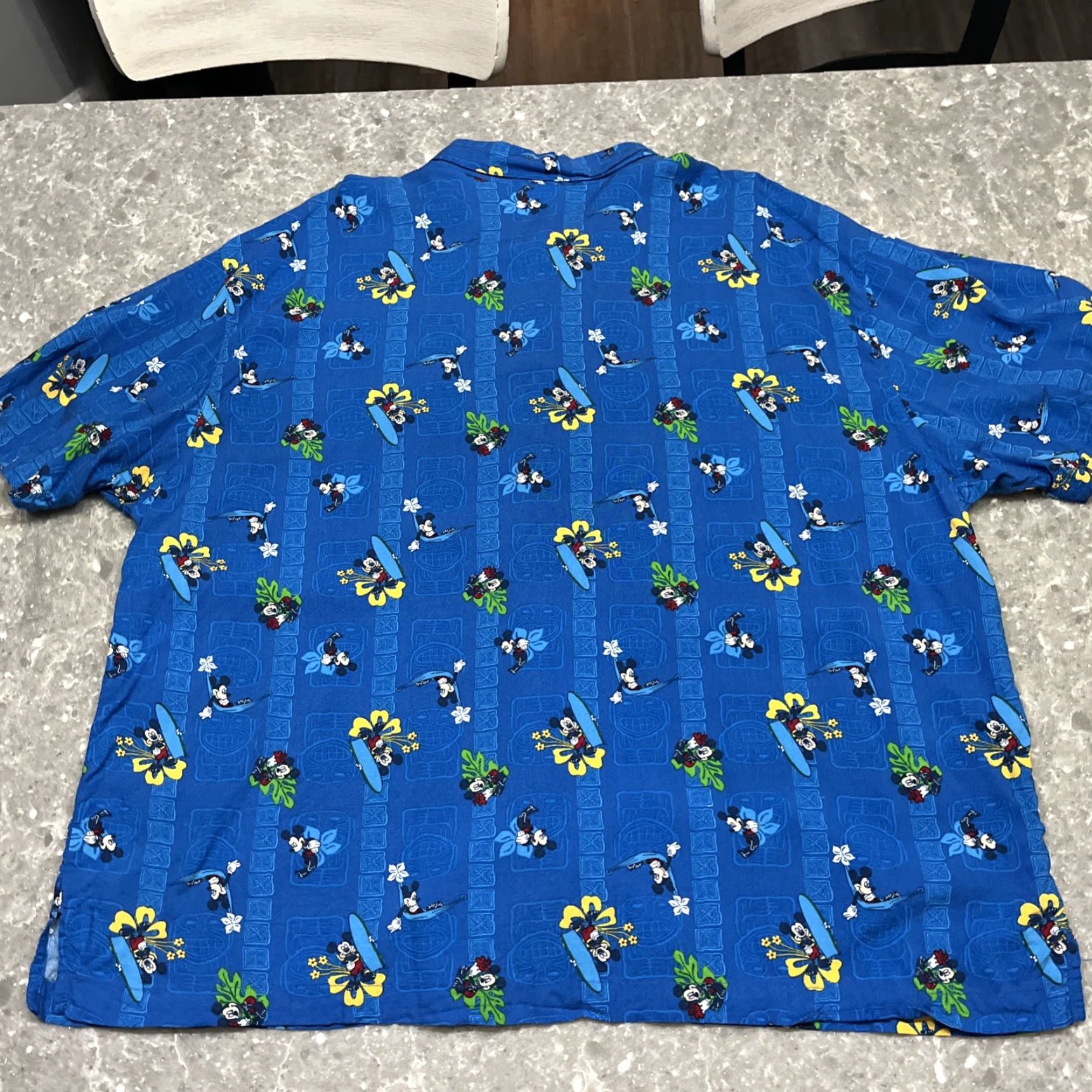 Disney Disney Store Mickey Mouse Hawaiian Shirt Mens XL Blue Floral Authentic Original Size US XL / EU 56 / 4 - 6 Thumbnail