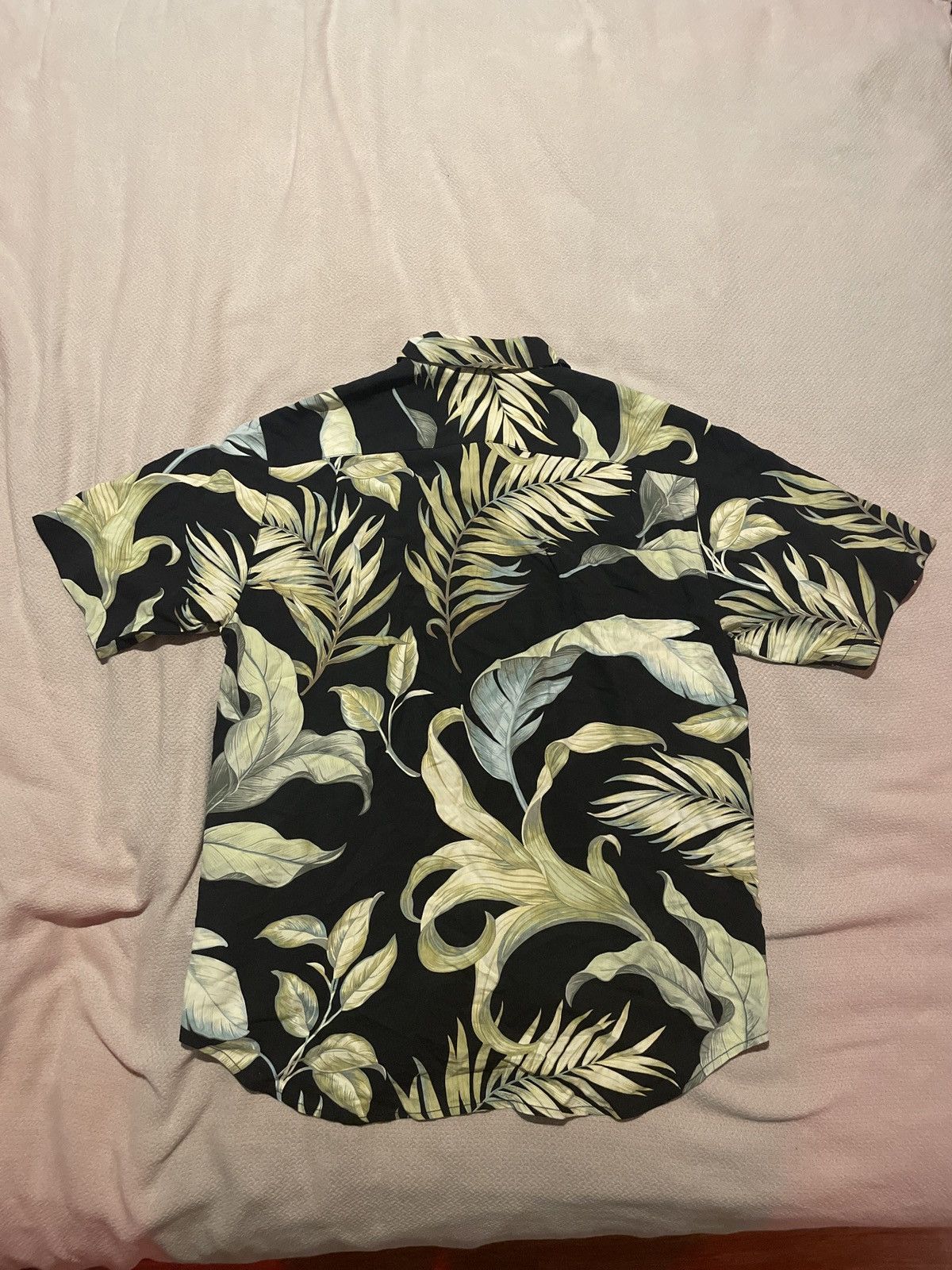 Tommy Bahama Tommy Bahama Short Sleeve Button Up Shirt Size US M / EU 48-50 / 2 - 2 Thumbnail
