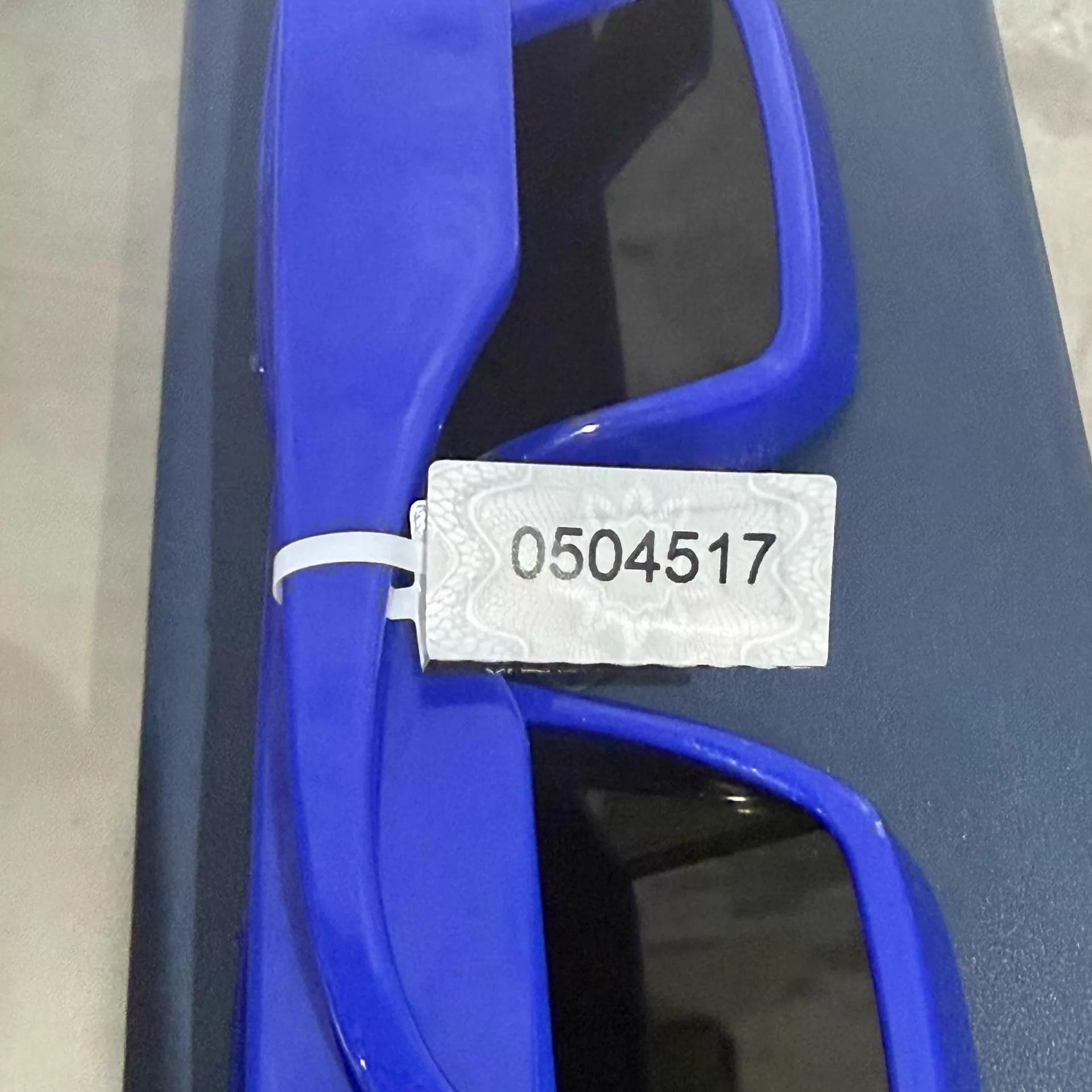 Louis Vuitton LOUIS VUITTON Millionaire square frame sunglasses blue 99 Size ONE SIZE - 4 Thumbnail