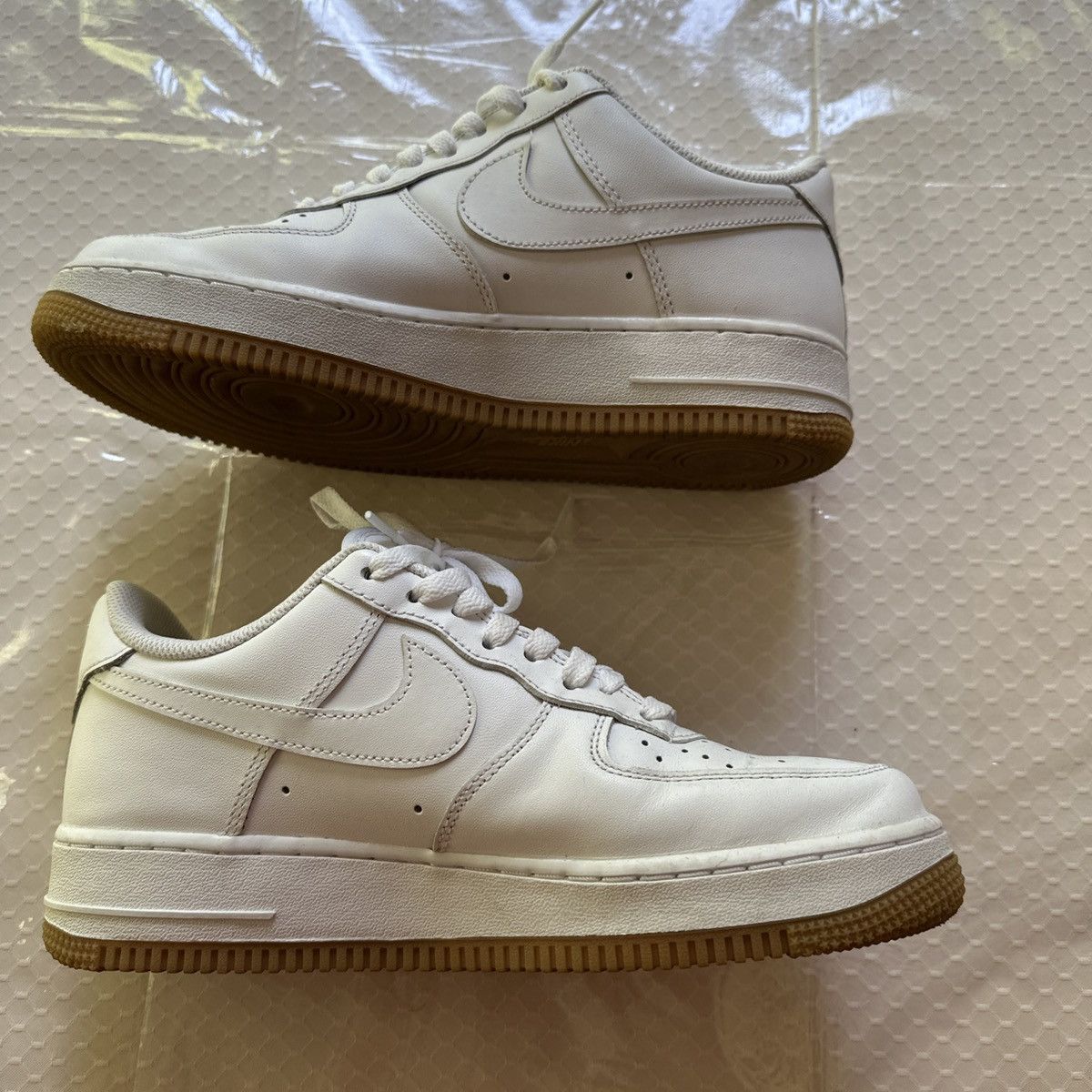 Nike Nike Men's Air Force 1 Low Gum Sneakers White Size US 8 / EU 41 - 1 Thumbnail