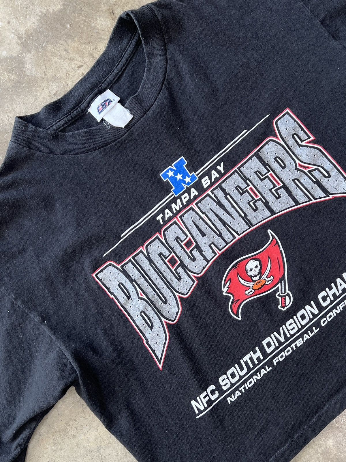 NFL × Vintage Vintage Tampa Bay Buccaneers NFC Champions Cropped Tee Large Size US L / EU 52-54 / 3 - 1 Thumbnail