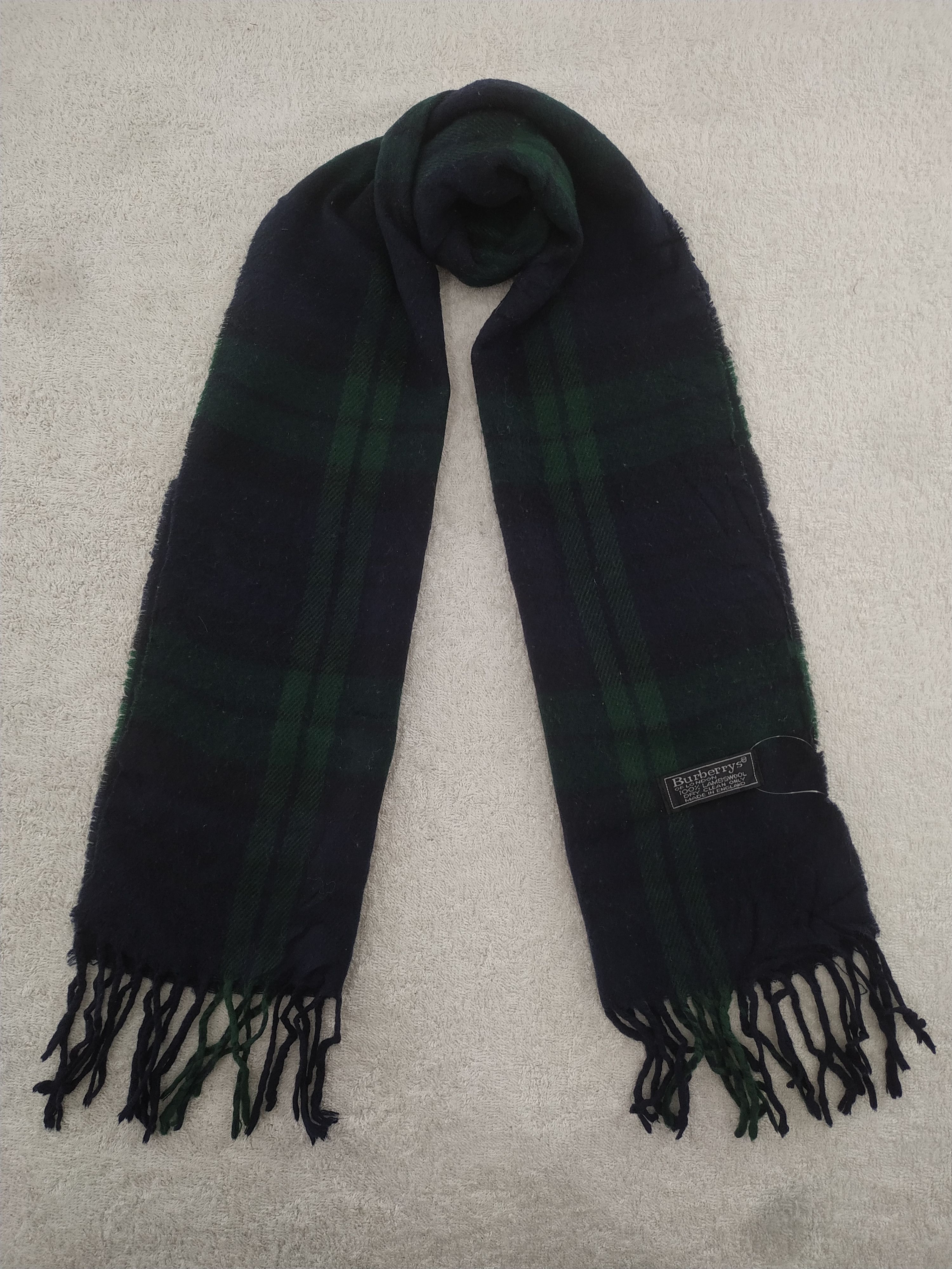 Burberry Vintage Burberry Scarf/Muffler/Neckwear MF552 Size ONE SIZE - 1 Thumbnail