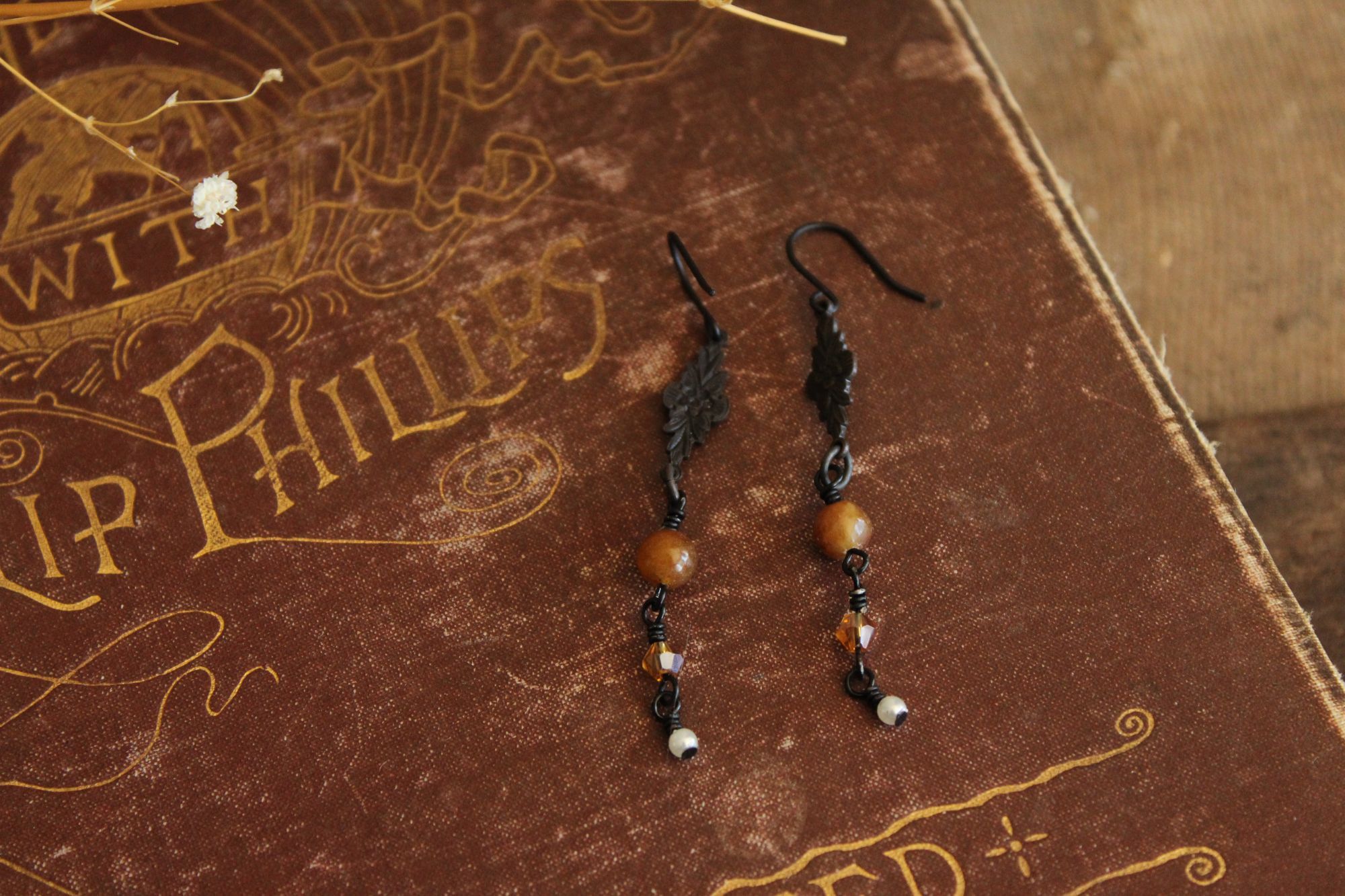 Other Handmade Women's Earrings, Black Metal with Brown Beads and Size ONE SIZE - 3 Thumbnail
