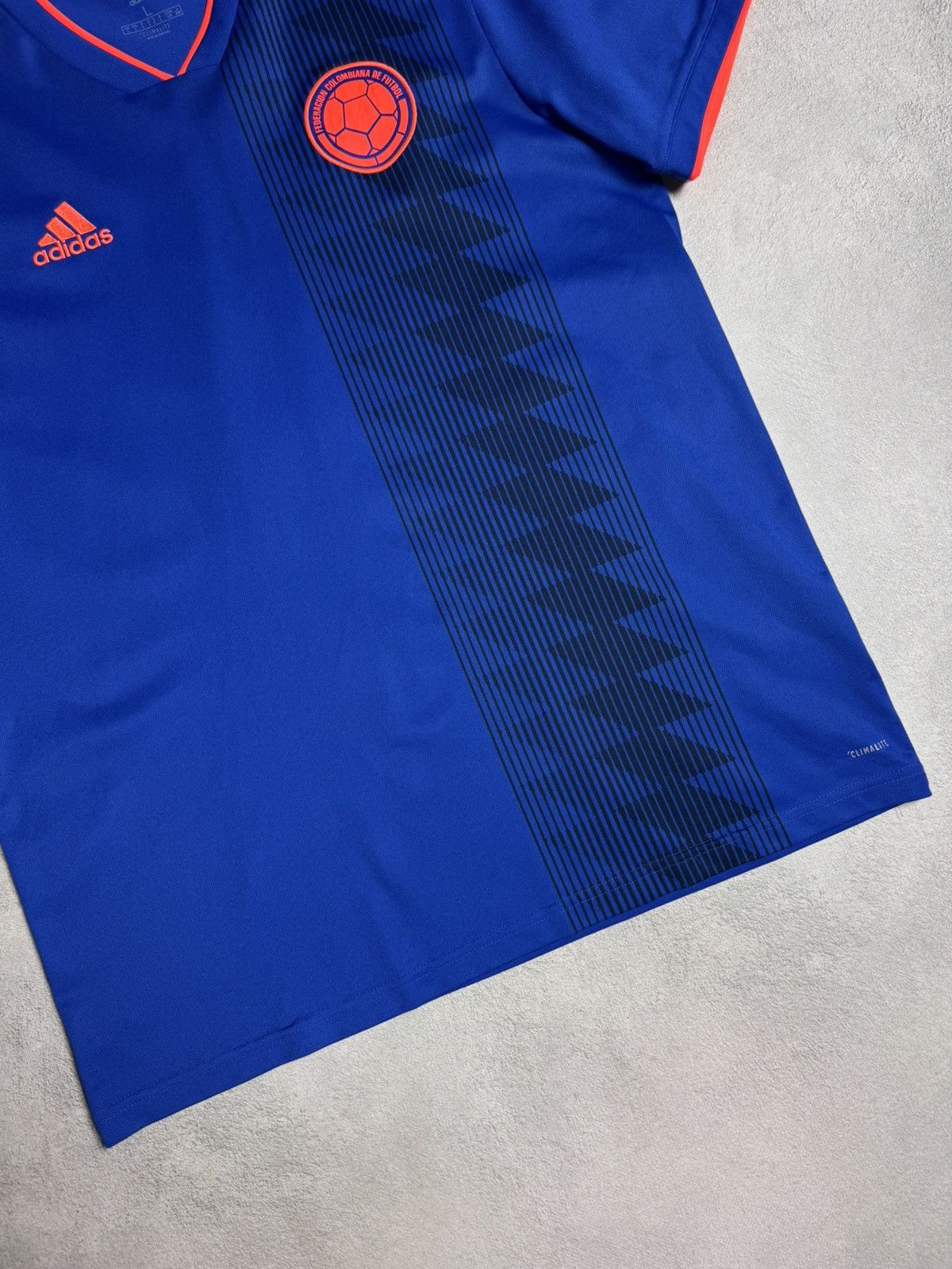 Adidas Colombia 2018 2019 Away Football Shirt Soccer Jersey Adidas Size US L / EU 52-54 / 3 - 4 Thumbnail