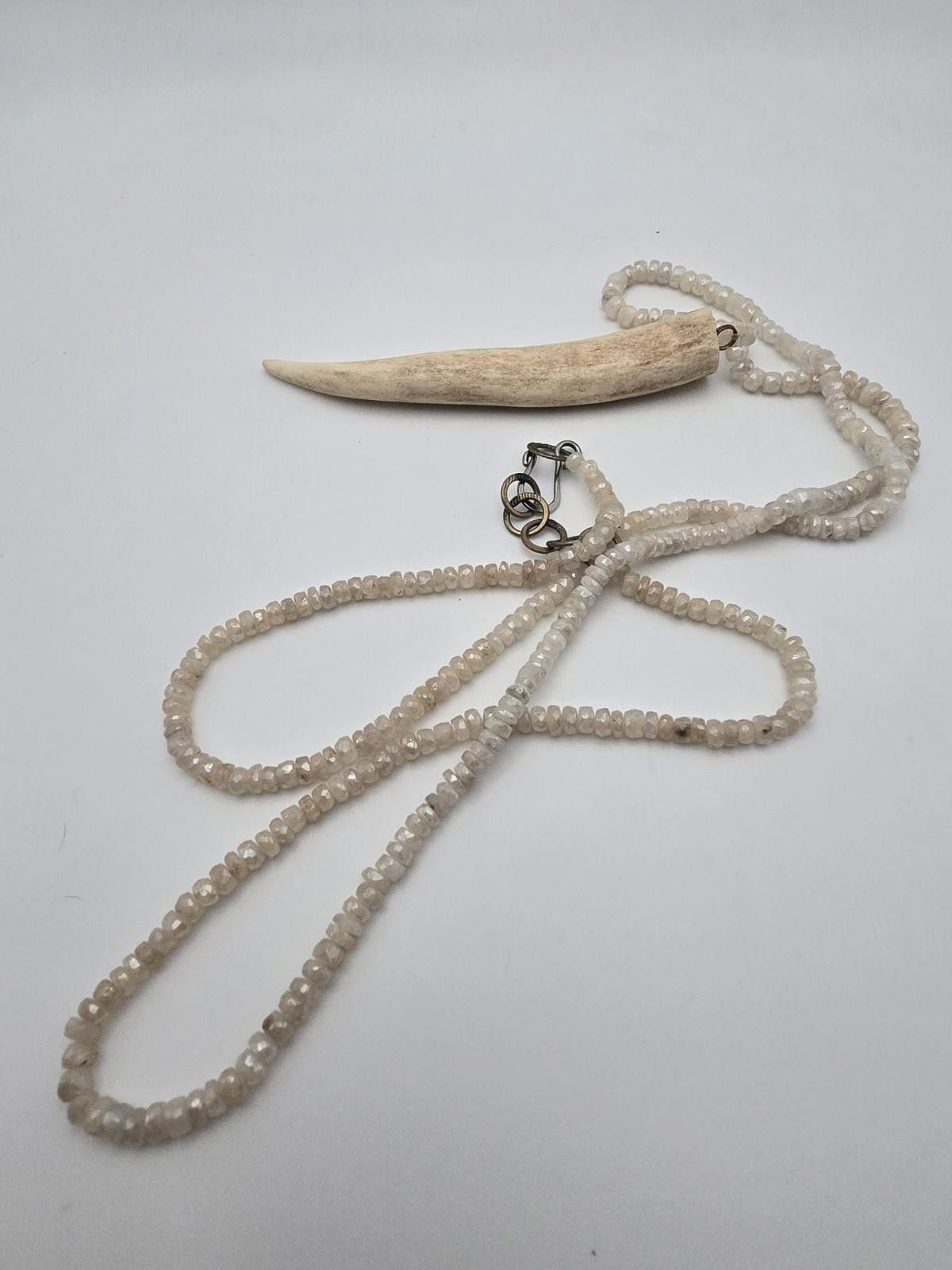 Fashion Victim Faceted Cream Bead Necklace w/ Blue Flash, Jadeite, Feldspar Size ONE SIZE - 3 Thumbnail