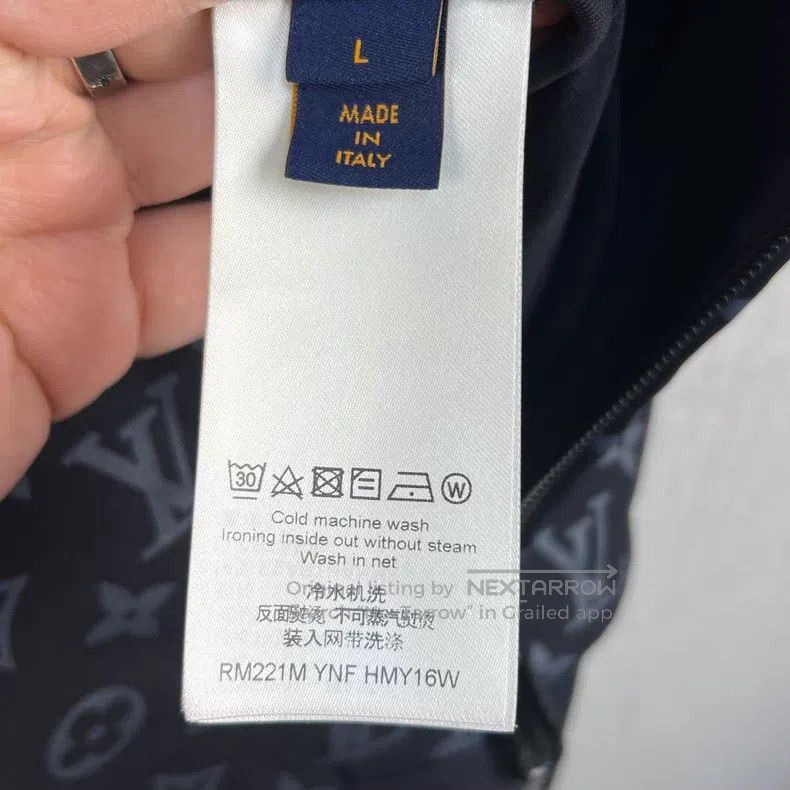 Louis Vuitton Louis Vuitton 2054 Logo presbyopic Logo warm zipper hooded Size US L / EU 52-54 / 3 - 5 Thumbnail