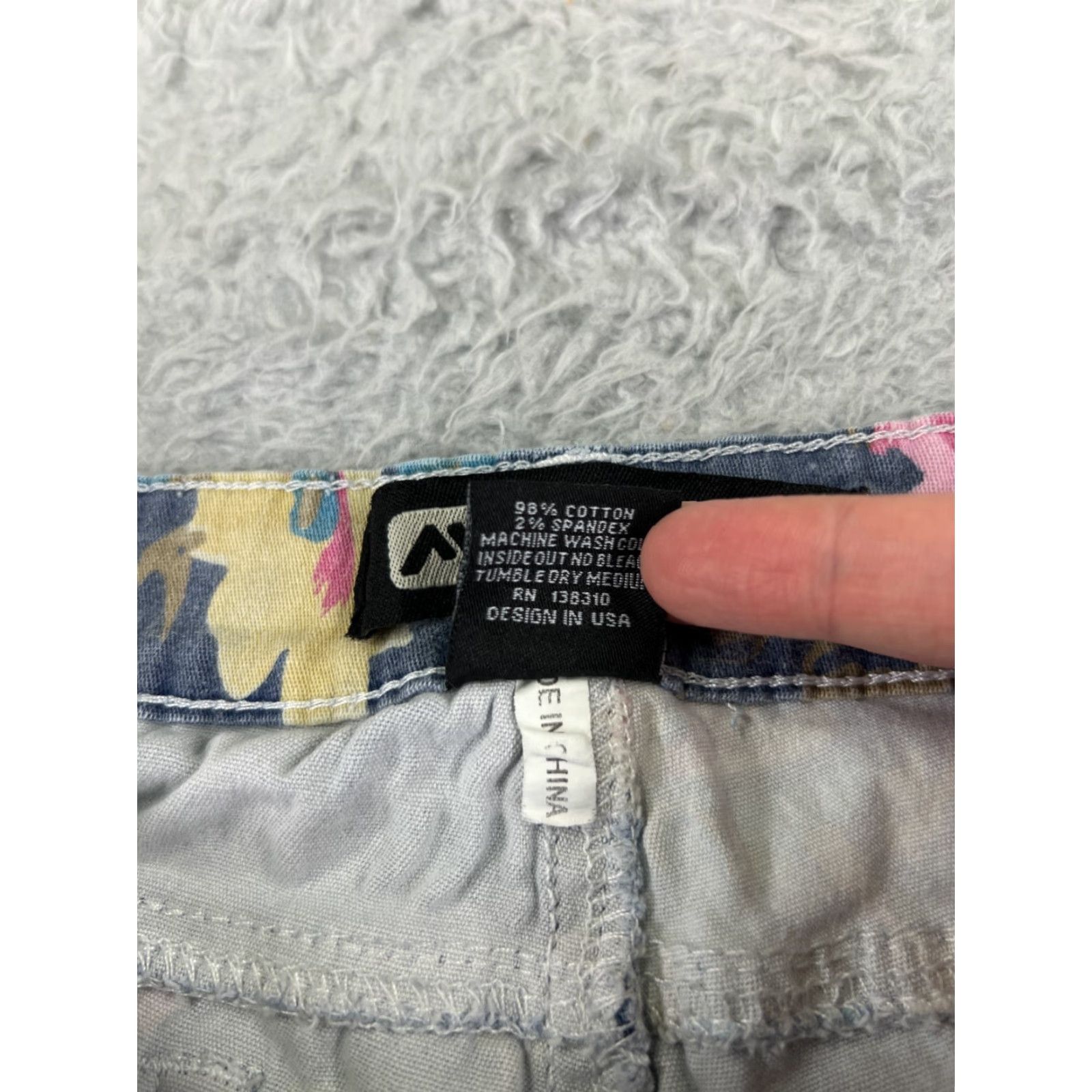 Denime Masoi Jeans Womens 7 Blue Denim Floral Straight Low Rise 25x27 5-Pocket Design Zip 27 Inseam Regular Stretch Vintage No Mens Womens (adjusted end) Size 28" / US 6 / IT 42 - 7 Thumbnail