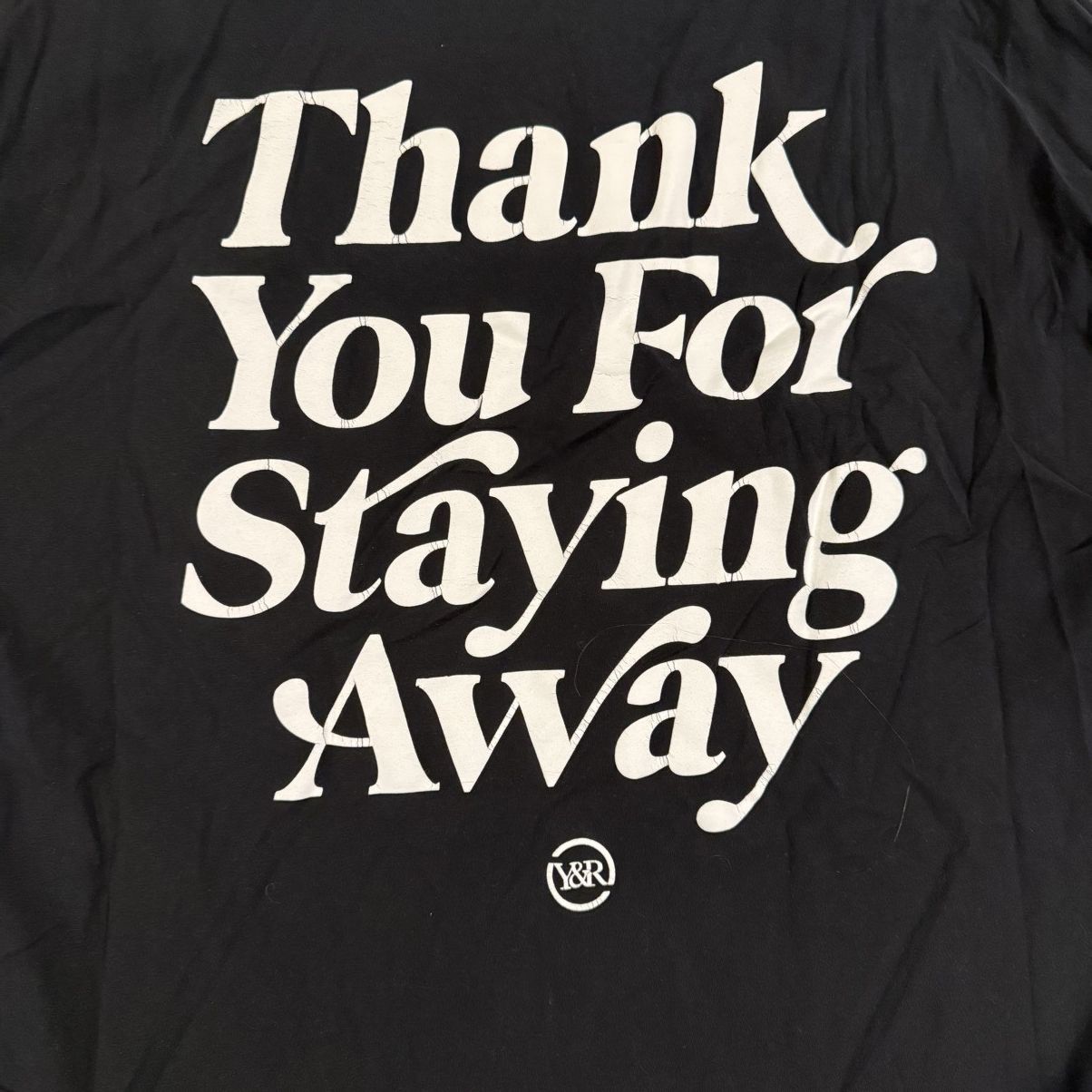 Gildan Vintage “Keep Your Distance” Y&R Black Tee Size XL Size US XL / EU 56 / 4 - 5 Thumbnail