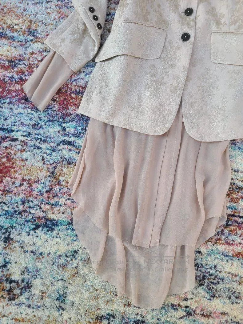 Other Silk Embroidered Outerwear Coat for Women. Size M / US 6-8 / IT 42-44 - 5 Thumbnail