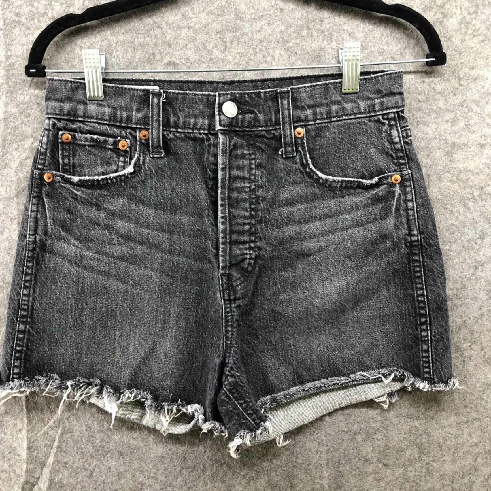 Gap VINTAGE Gap 3" Sky High Rise Cheeky Cutoff Shorts Women 27/4R Black Denim Raw Hem Cotton Size 27" / US 4 / IT 40 - 2 Thumbnail