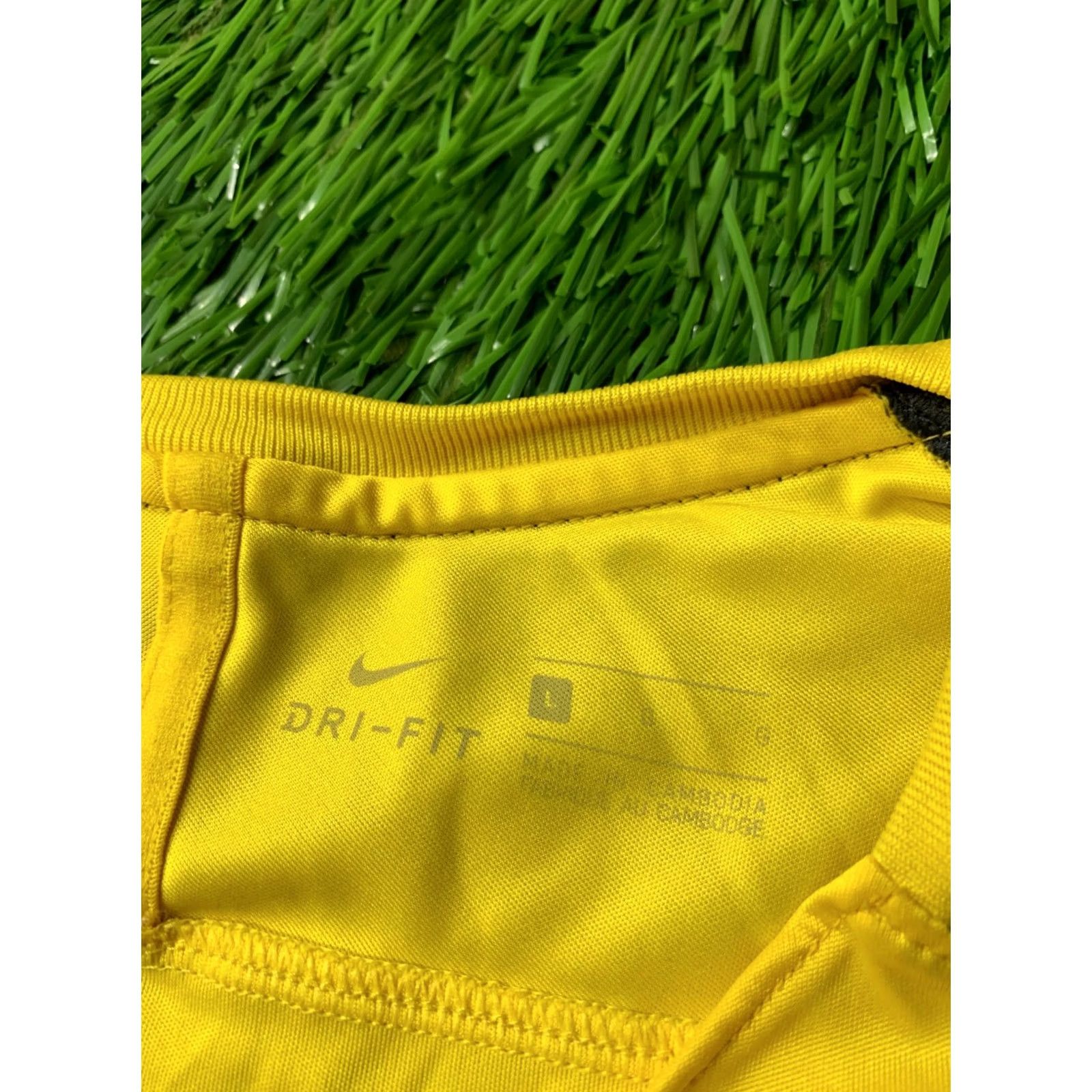 Nike Nike Dri-FIT Soccer Shirt Womens 2019 T-Shirt Yellow and Gray L Short Sleeve Casual Sports Shirt Men/Womens Size L / US 10 / IT 46 - 4 Thumbnail