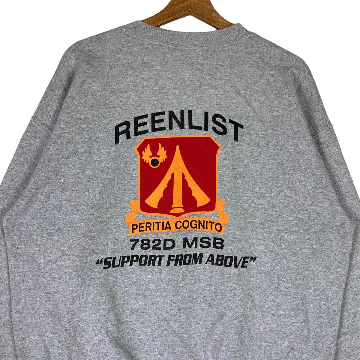 Gildan Vintage Gildan Para Trooper Pullover Jumper Sweatshirt Size US L / EU 52-54 / 3 - 6 Thumbnail