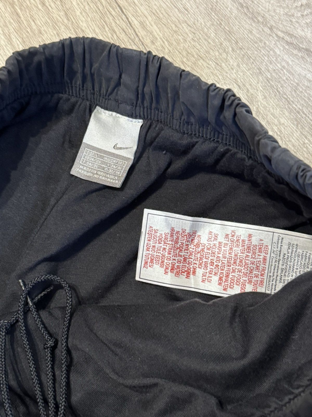 Nike 🔷Vintage Nike Nylon Y2K Track pants🔷 Size US 36 / EU 52 - 5 Thumbnail