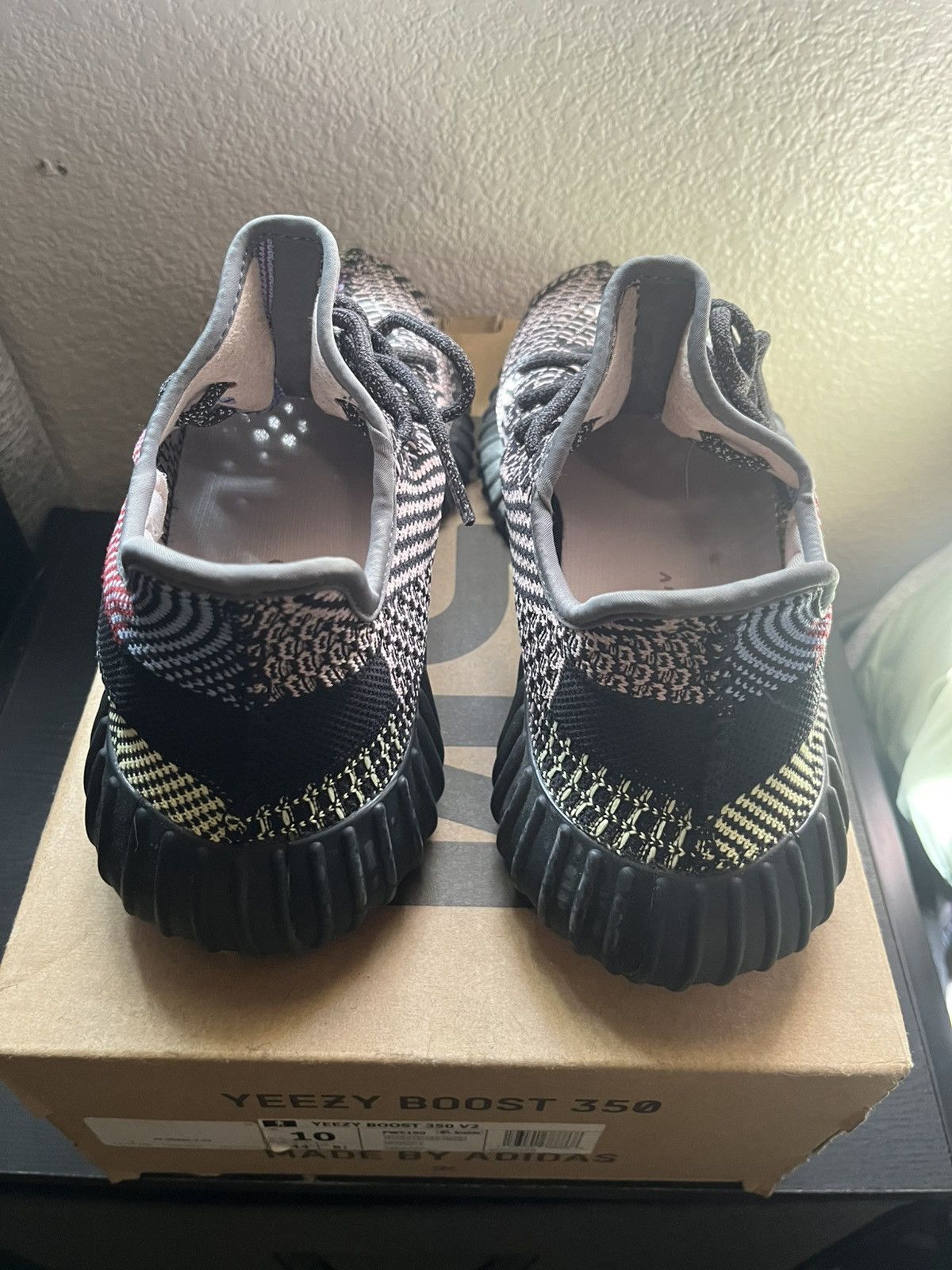Yeezy adidas Yeezy Boost 350 V2 Yecheil Size 10 Size US 10 / EU 43 - 5 Thumbnail