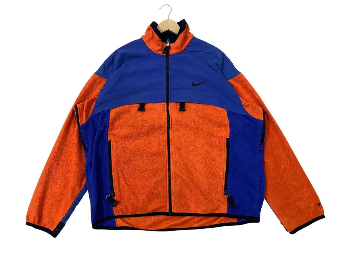 Nike ACG Vintage 90s Nike ACG Logo Multicolour Embroidered Jacket | L Size US L / EU 52-54 / 3 - 1 Thumbnail