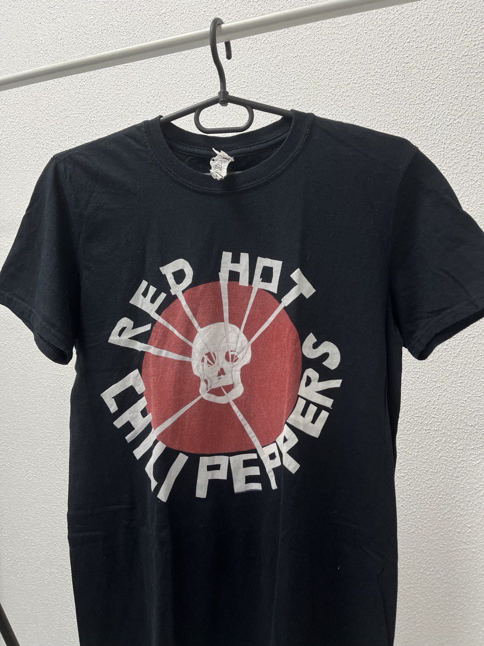 Band Tees Red Hot Chilli Peppers Skull Logo Black T-shirt size M Size US M / EU 48-50 / 2 - 2 Thumbnail
