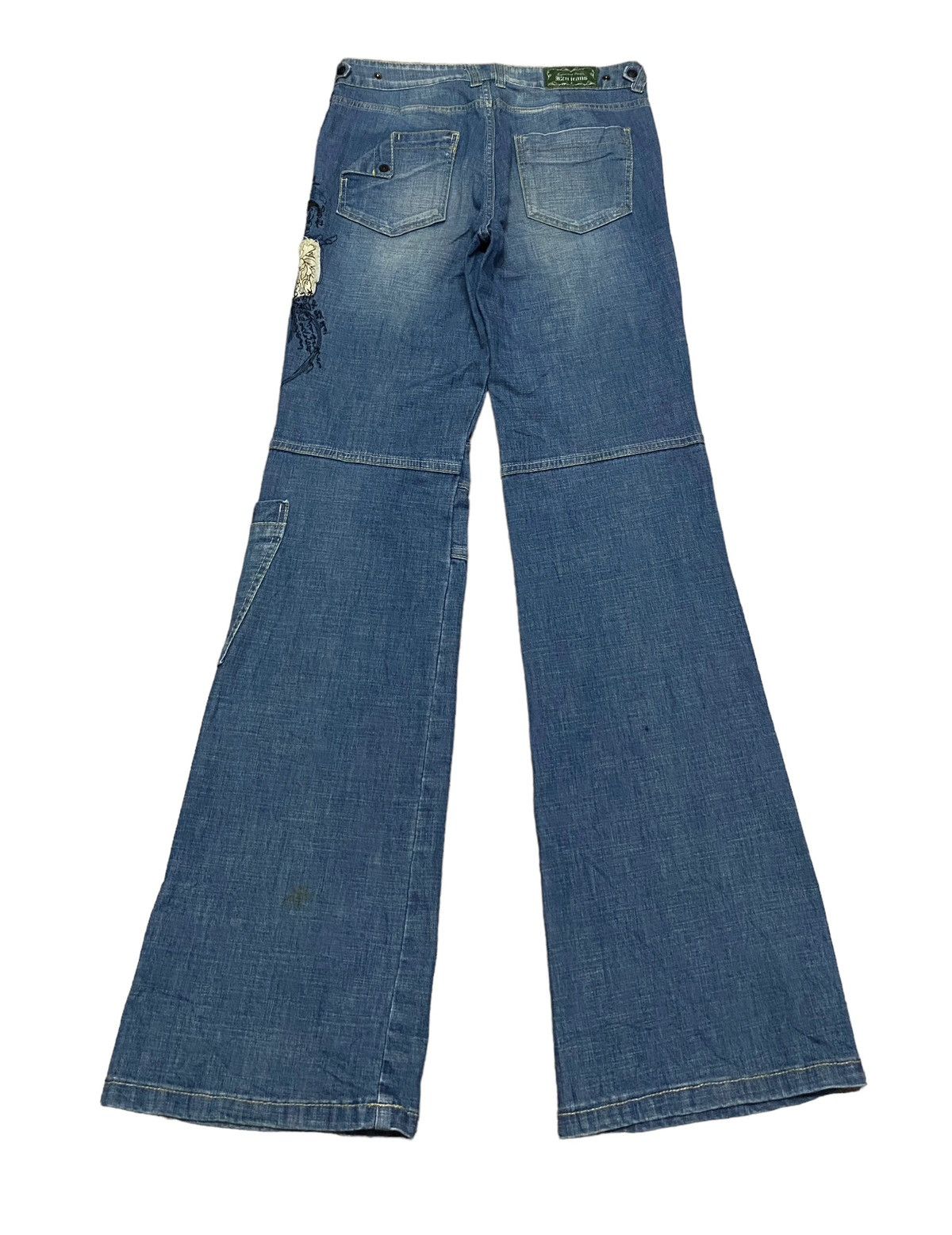 Rare Design Vintage Japanese Brans IZN Flared Jeans 2000s