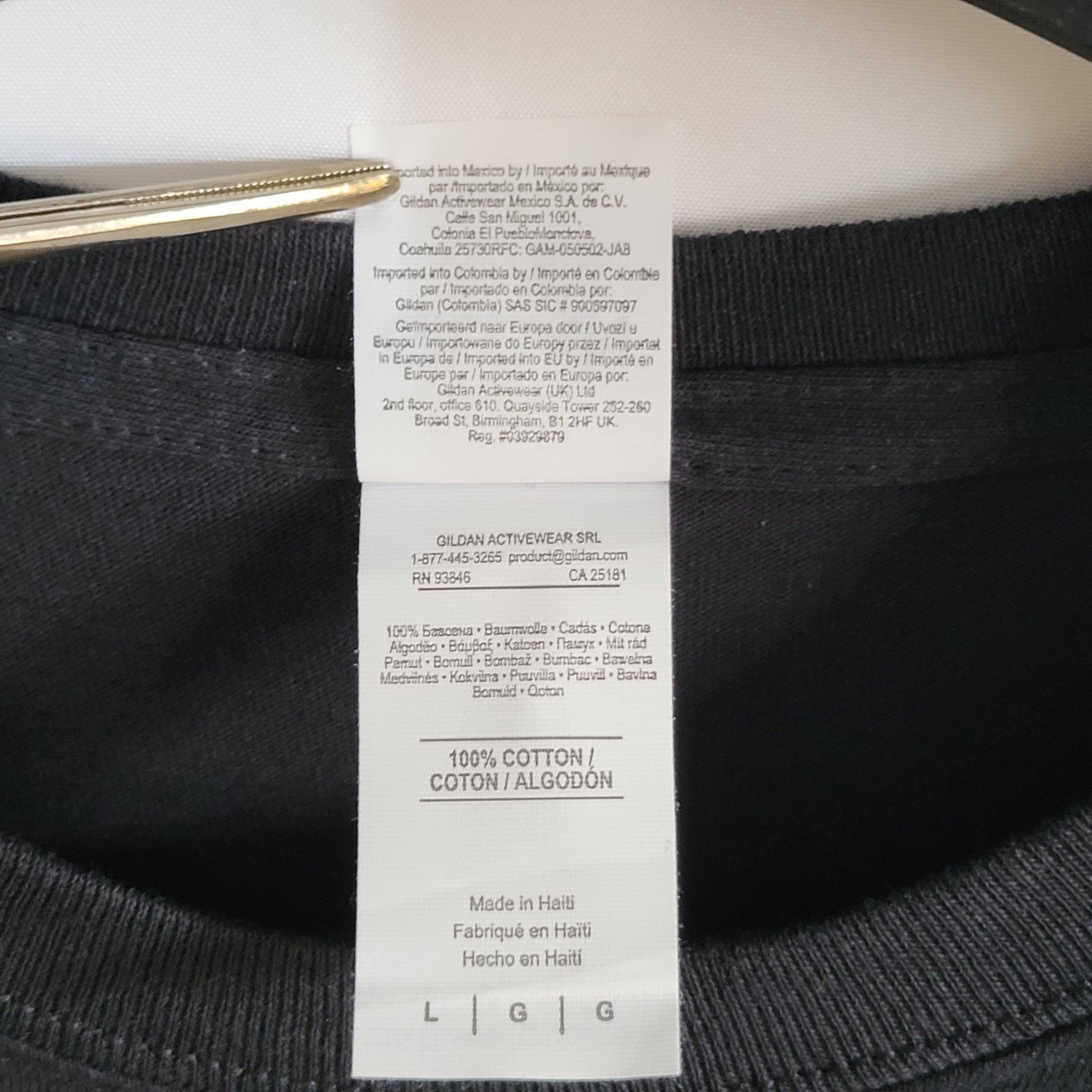 Designer Gildan Streetwear T-Shirts size L Size US L / EU 52-54 / 3 - 4 Thumbnail