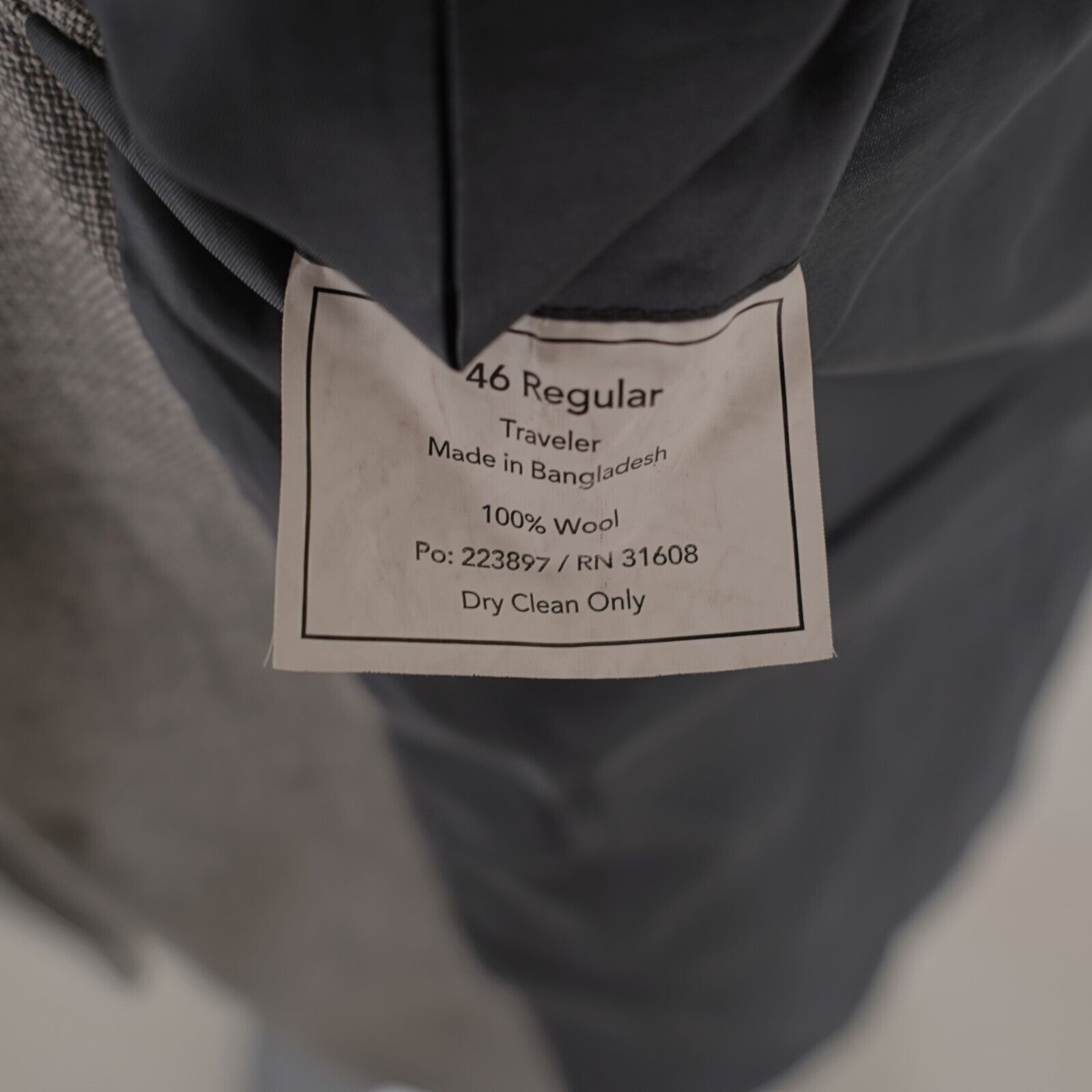 Jos. A. Bank Jos A Bank Traveler's Textured Wool Gray Basketweave 2 Butto Size 42R - 11 Thumbnail
