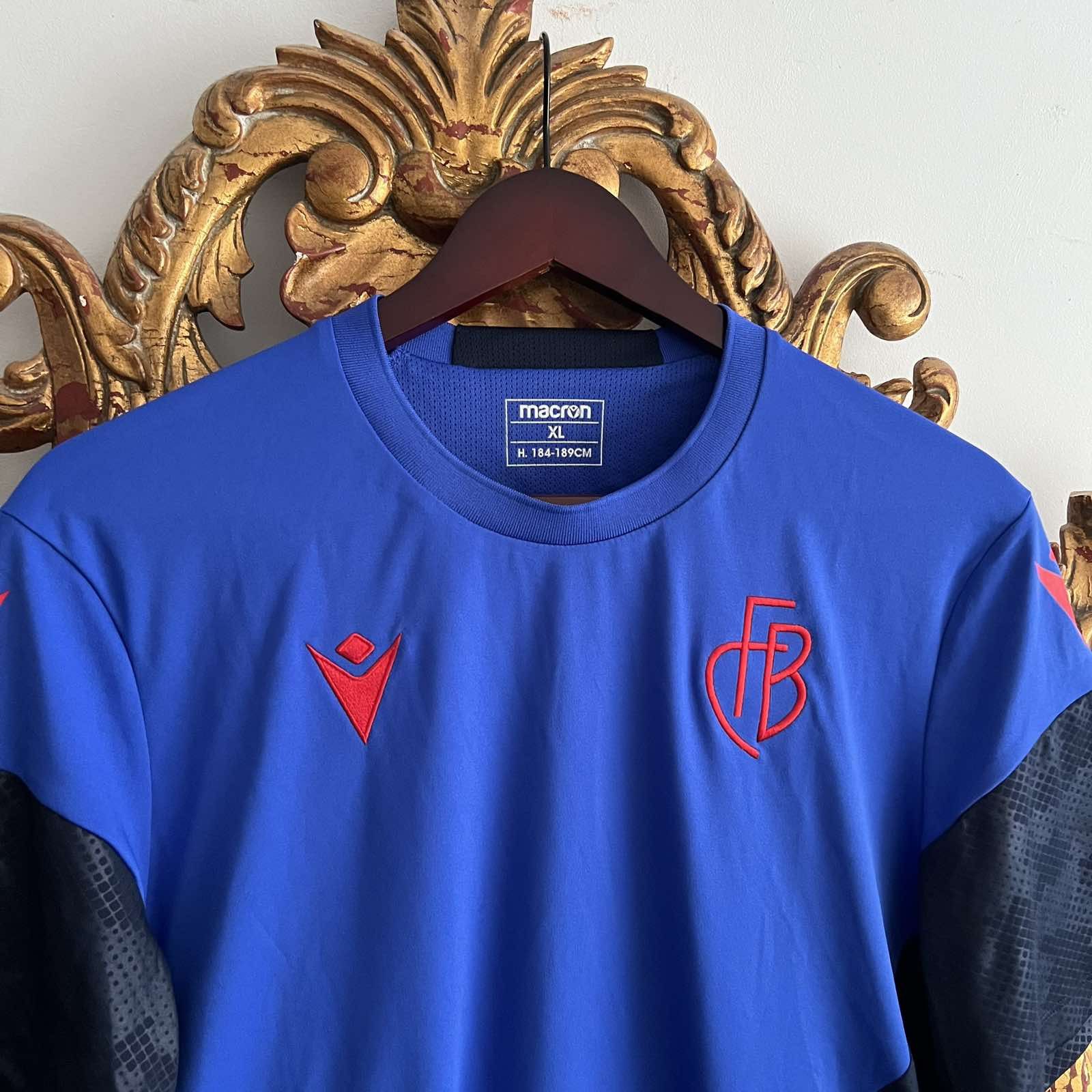 Other FC Basel Football Training Macron 2022 Soccer Jersey Size US XL / EU 56 / 4 - 4 Thumbnail