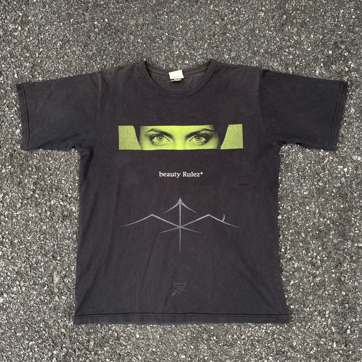 NEXUSVII Vintage Nexus 7 X Angelina Jolie Tee Promo Movie Portrait Size US L / EU 52-54 / 3 - 2 Thumbnail