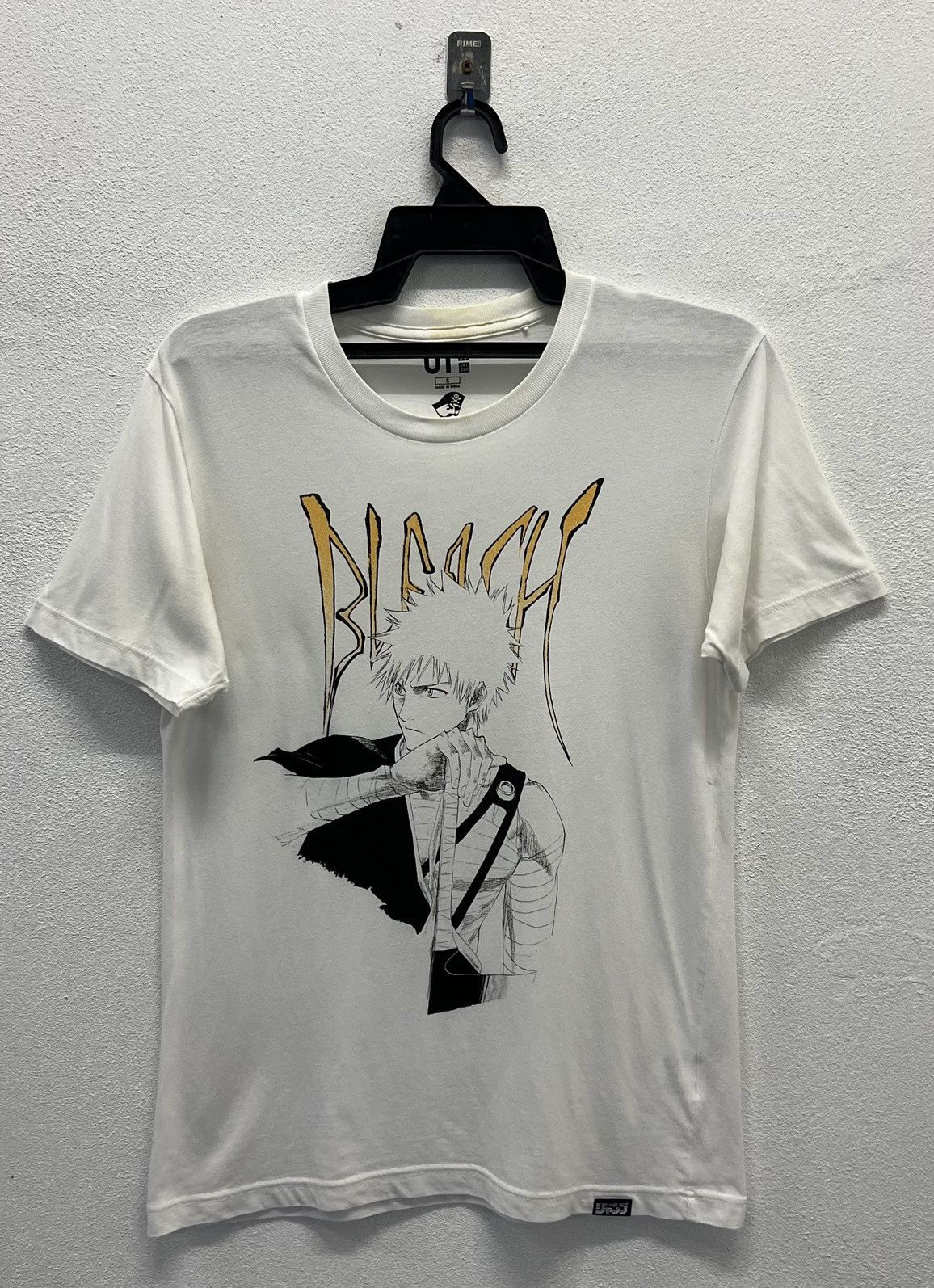 Bleach × Uniqlo × Vintage 🔥grailsale🔥 VINTAGE UNIQLO BLEACH INCHIGO KUROSAKI SHIRT Size US S / EU 44-46 / 1 - 1 Thumbnail