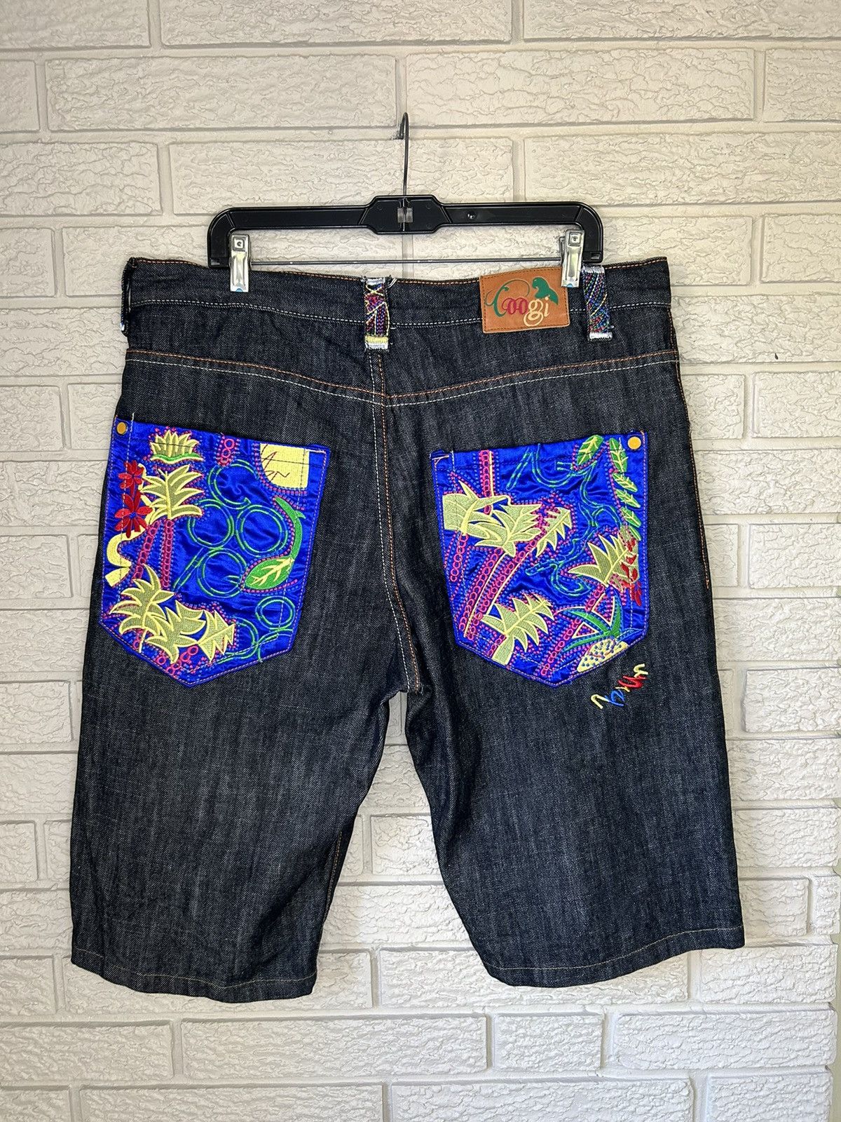 Coogi Vintage Coogi Embroidered Baggy Denim Shorts Rare Size US 38 / EU 54 - 1 Thumbnail