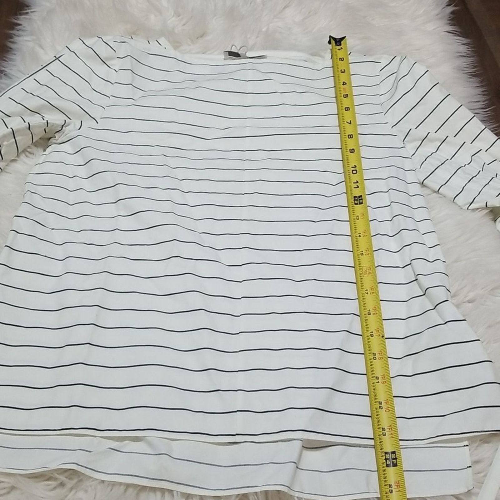 Tibi Tibi Ivory Striped Poplin Cotton Long Sleeve Blouse Size S / US 4 / IT 40 - 9 Thumbnail