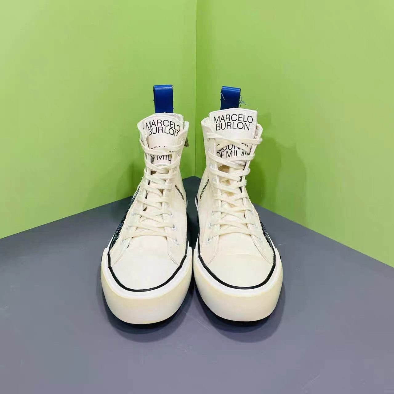 Marcelo Burlon Marcelo Burlon MB White & Blue Wings Sneakers K15 Size US 8 / EU 41 - 2 Thumbnail