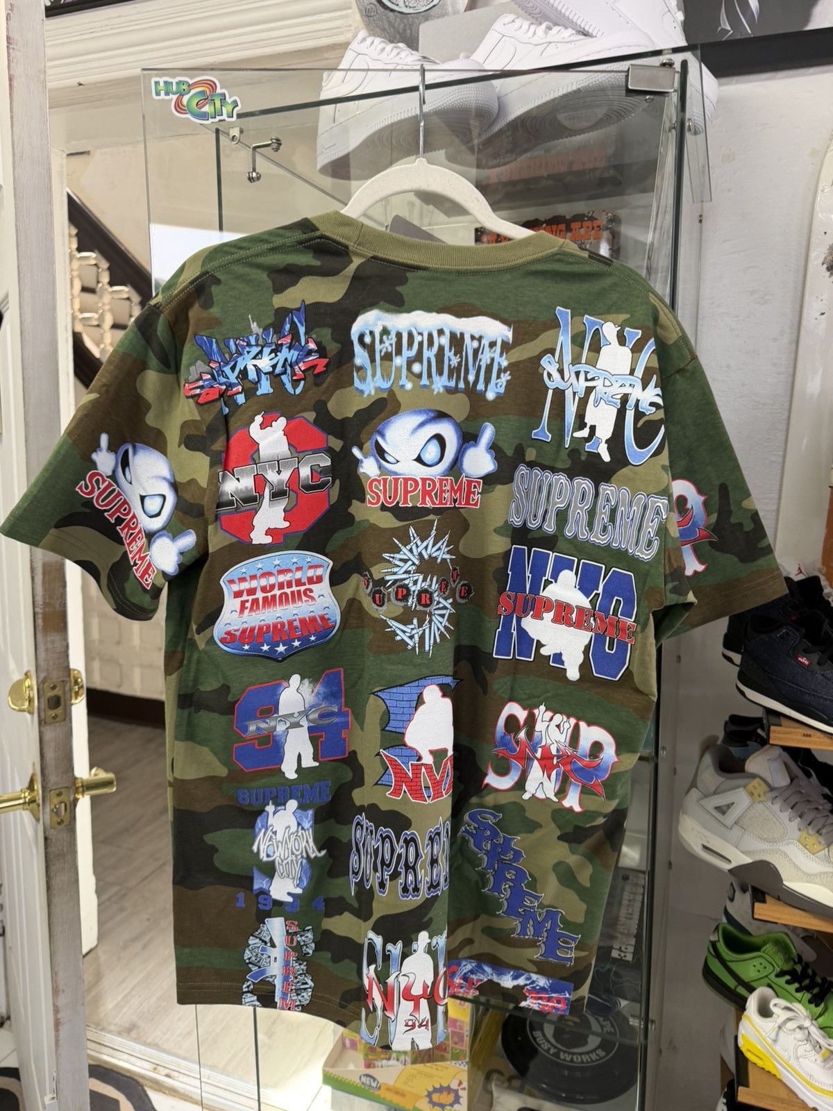 Supreme Supreme SS26 Logos Camo Tee Size US M / EU 48-50 / 2 - 2 Thumbnail