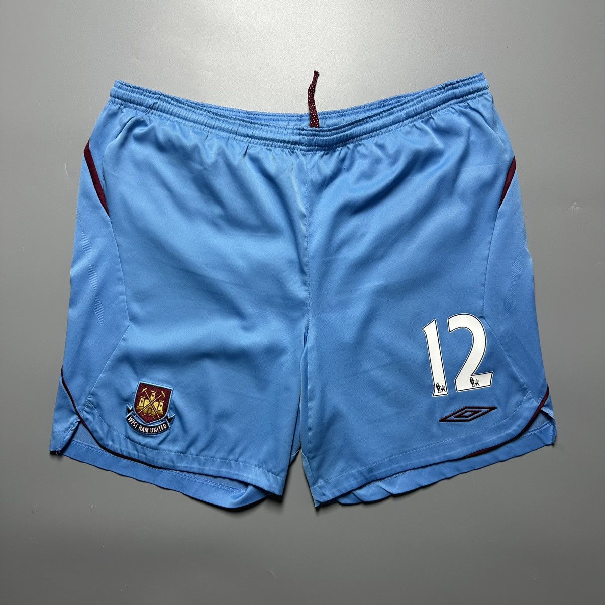 Umbro WEST HAM UMBRO 2008/2009 FOOTBALL HOME SHORTS #12 CARLTON Size US 41 - 1 Thumbnail