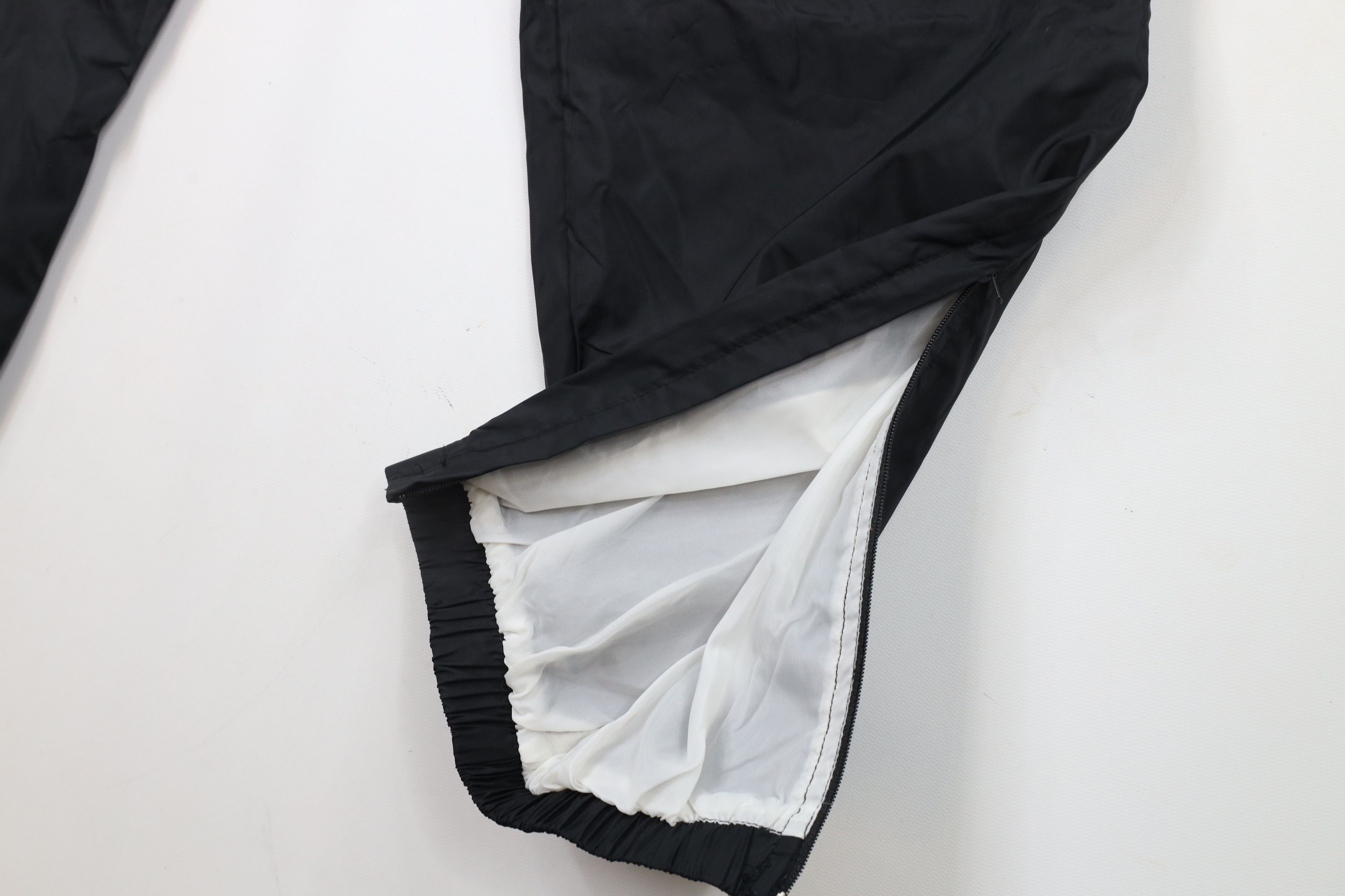 Adidas × Vintage Vintage 90s Adidas Spell Out Lined Nylon Joggers Pants Black Size US 34 / EU 50 - 5 Thumbnail