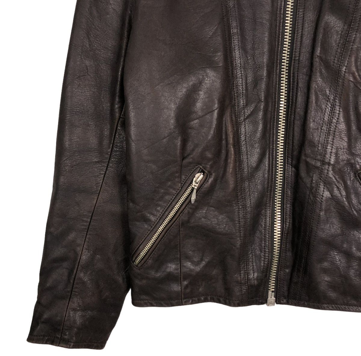 Japanese Brand VINTAGE CROPPED BIKER LEATHER JACKET CHEVIGNON ISSEY MIYAKE Size M / US 6-8 / IT 42-44 - 4 Thumbnail