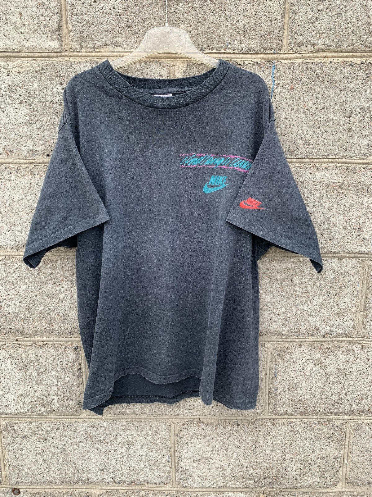 Nike × Vintage Nike vintage faded t shirt y2k Size US M / EU 48-50 / 2 - 1 Thumbnail