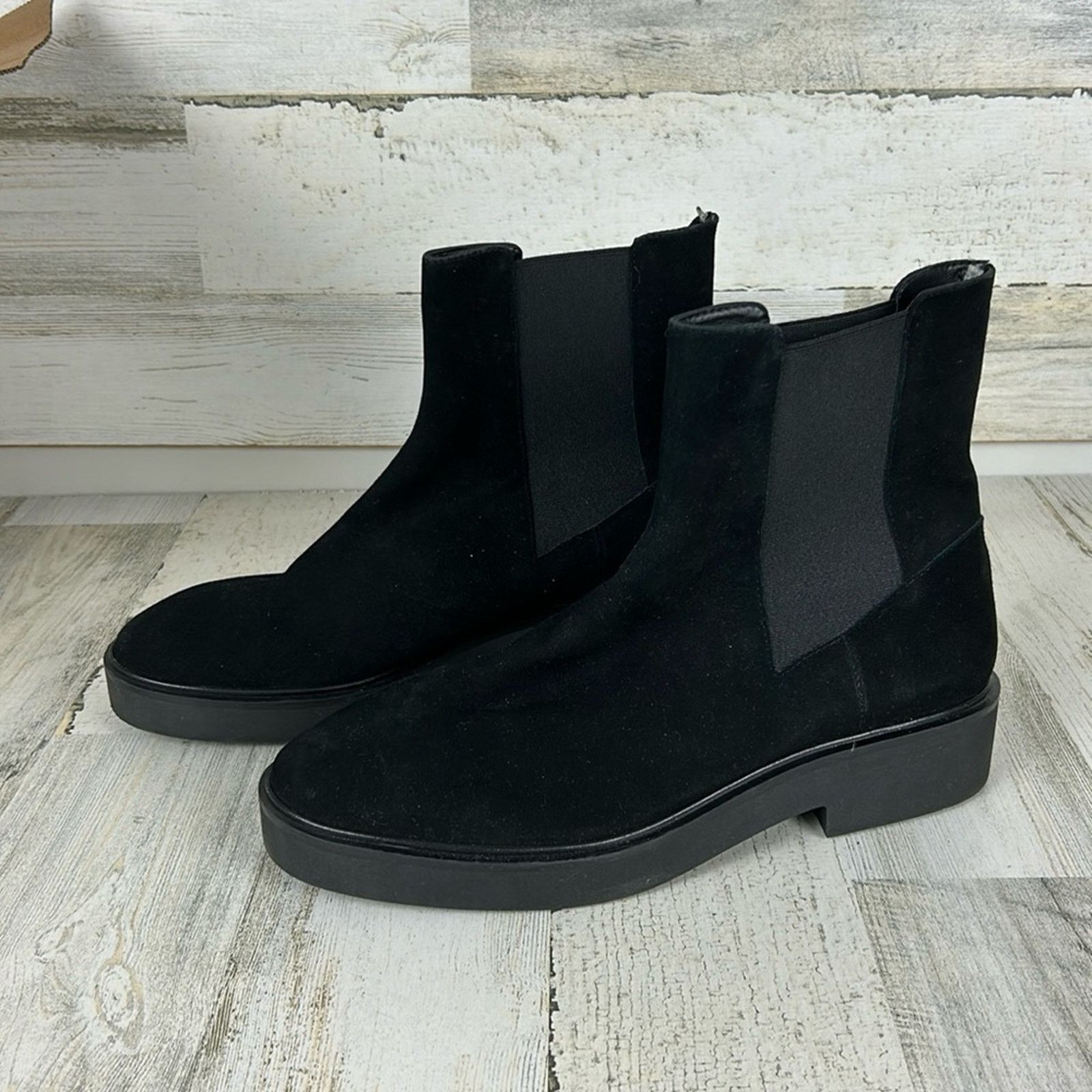 Stuart Weitzman Stuart Weitzman Henley womens 9B Black Suede Ankle Boots Size US 9 / IT 39 - 1 Thumbnail