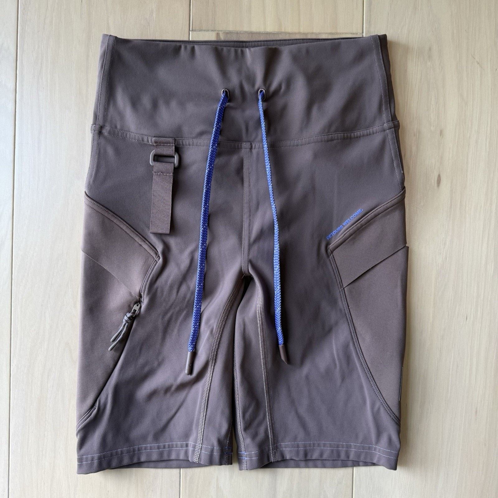 Lululemon Lululemon Cargo Supper High Rise Hiking Shorts 4 Mauve Size 22" - 2 Thumbnail