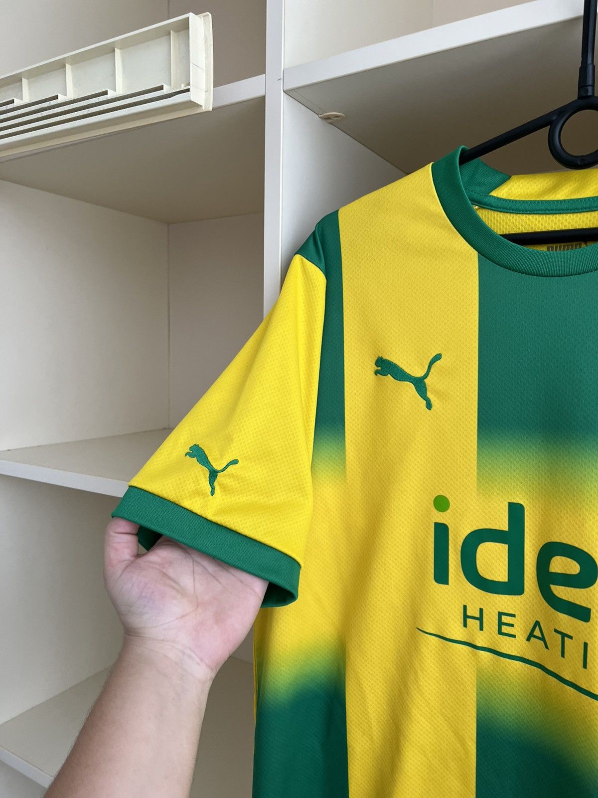 Puma West Bromwich Albion WBA 2022 Away Football Shirt Puma Sz L Size US L / EU 52-54 / 3 - 7 Thumbnail