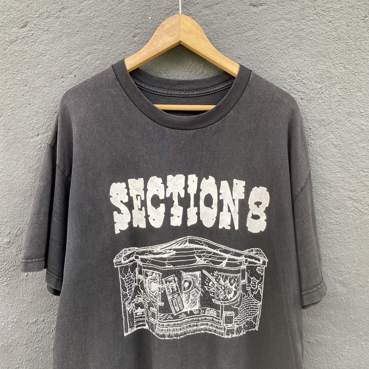 Band Tees Thrashed Faded Vintage Y2K Section 8 Hardcore ERD GRUNGE TEE Size US XL / EU 56 / 4 - 2 Thumbnail