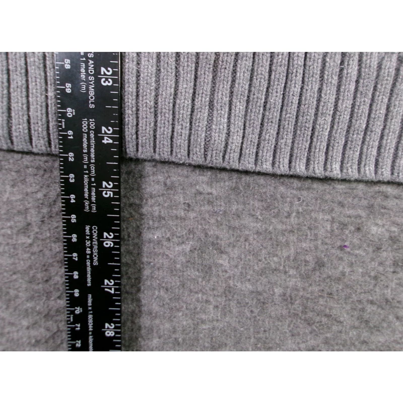 Croft & Barrow Croft & Barrow Women’s Large Gray Cable Knit V-Neck Sweater Pullover Cozy All Seasons Size L / US 10 / IT 46 - 5 Thumbnail