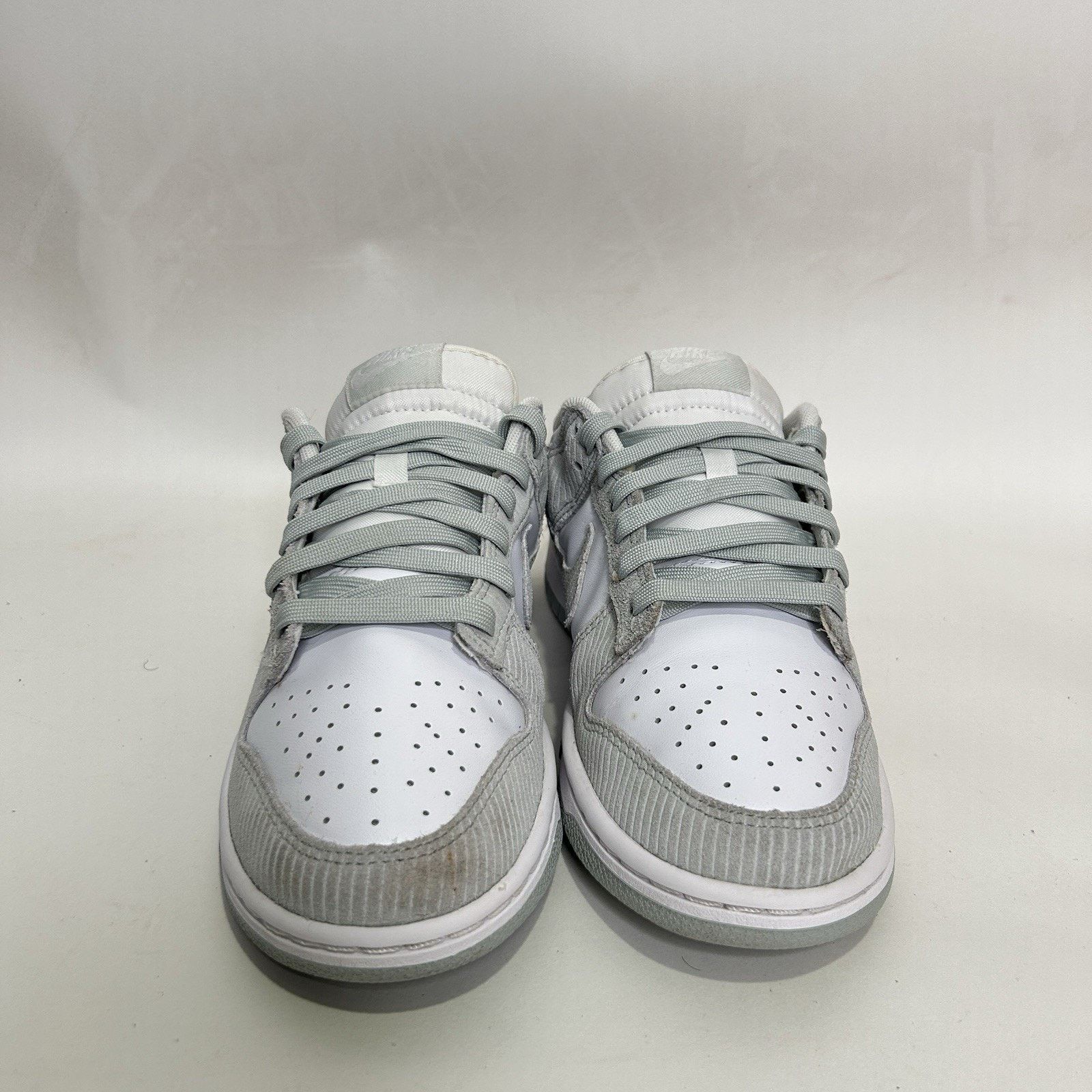 Nike Nike Dunk Low WMNS “Light Silver Corduroy” Size US 8.5 / IT 38.5 - 2 Thumbnail