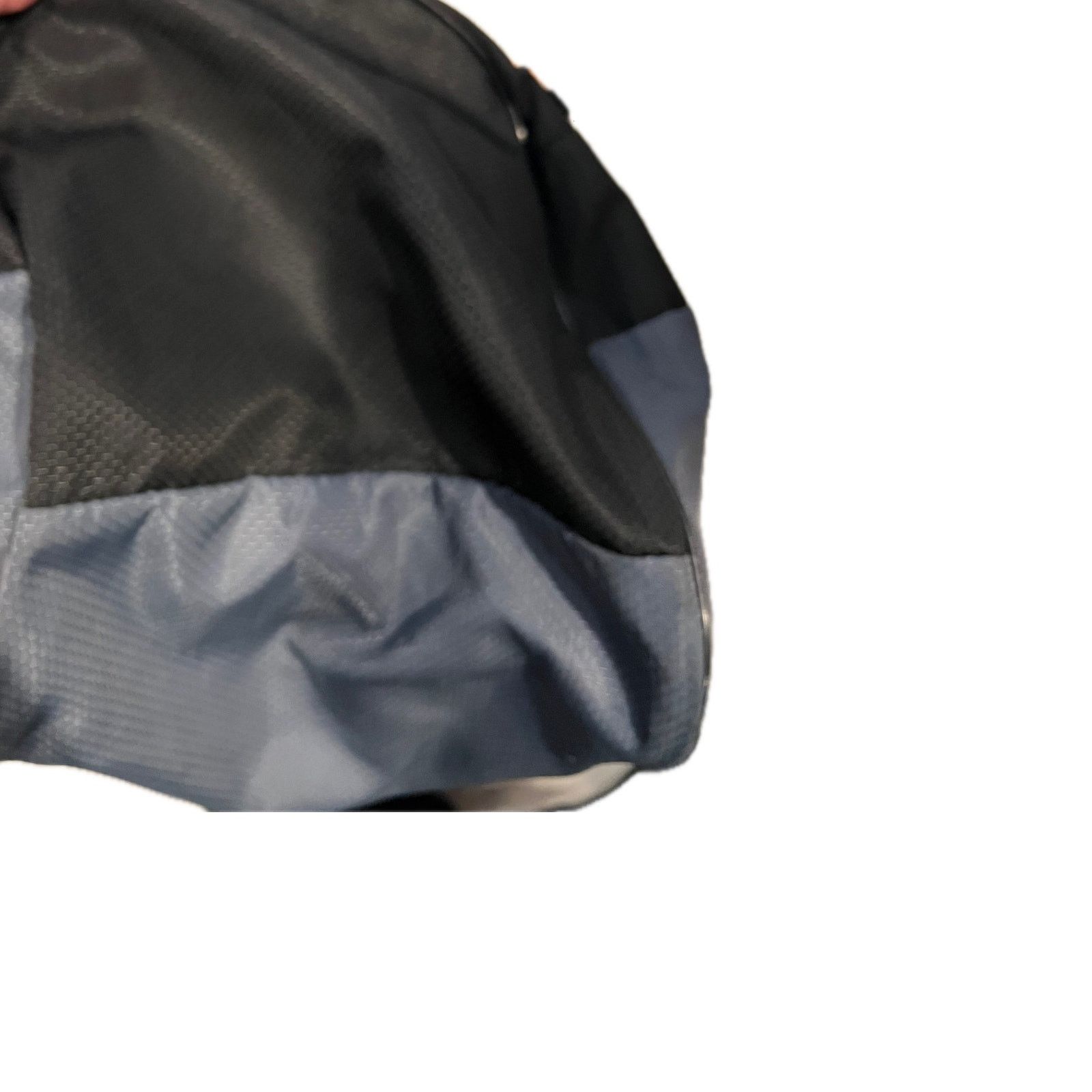 Adidas Adidas Defender Small 16"x10"x8" Black Gray Duffel Gym Bag Size ONE SIZE - 6 Thumbnail