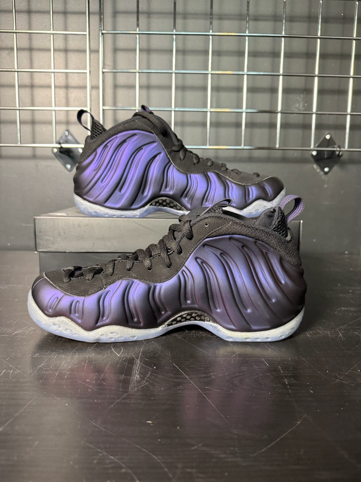 Nike Nike Air Foamposite One "Eggplant" (2017) - Size 9.5 Size US 9.5 / EU 42-43 - 2 Thumbnail