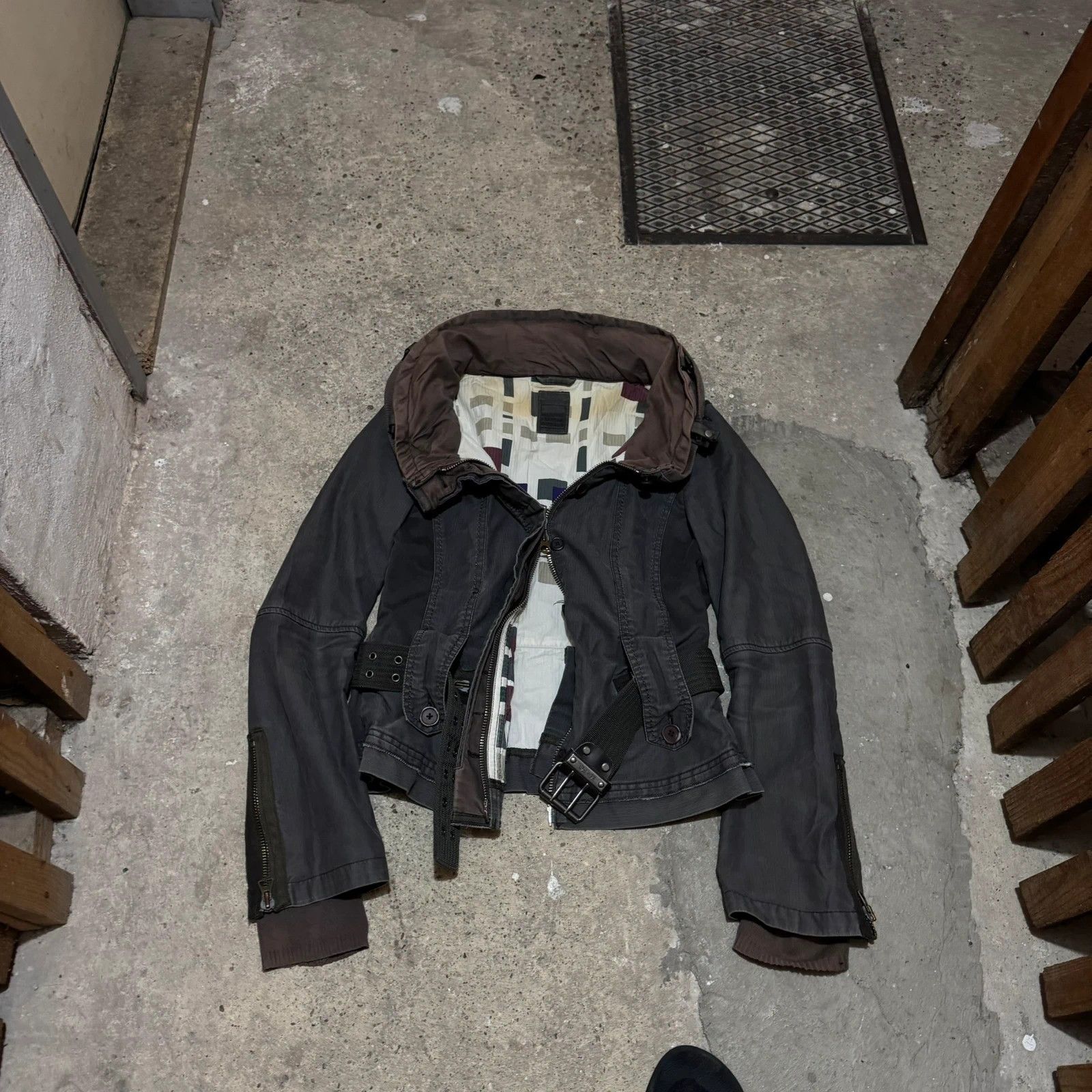 Marithe + Francois Girbaud Marithe François Girbaud Bono belted jacket Size M / US 6-8 / IT 42-44 - 8 Thumbnail