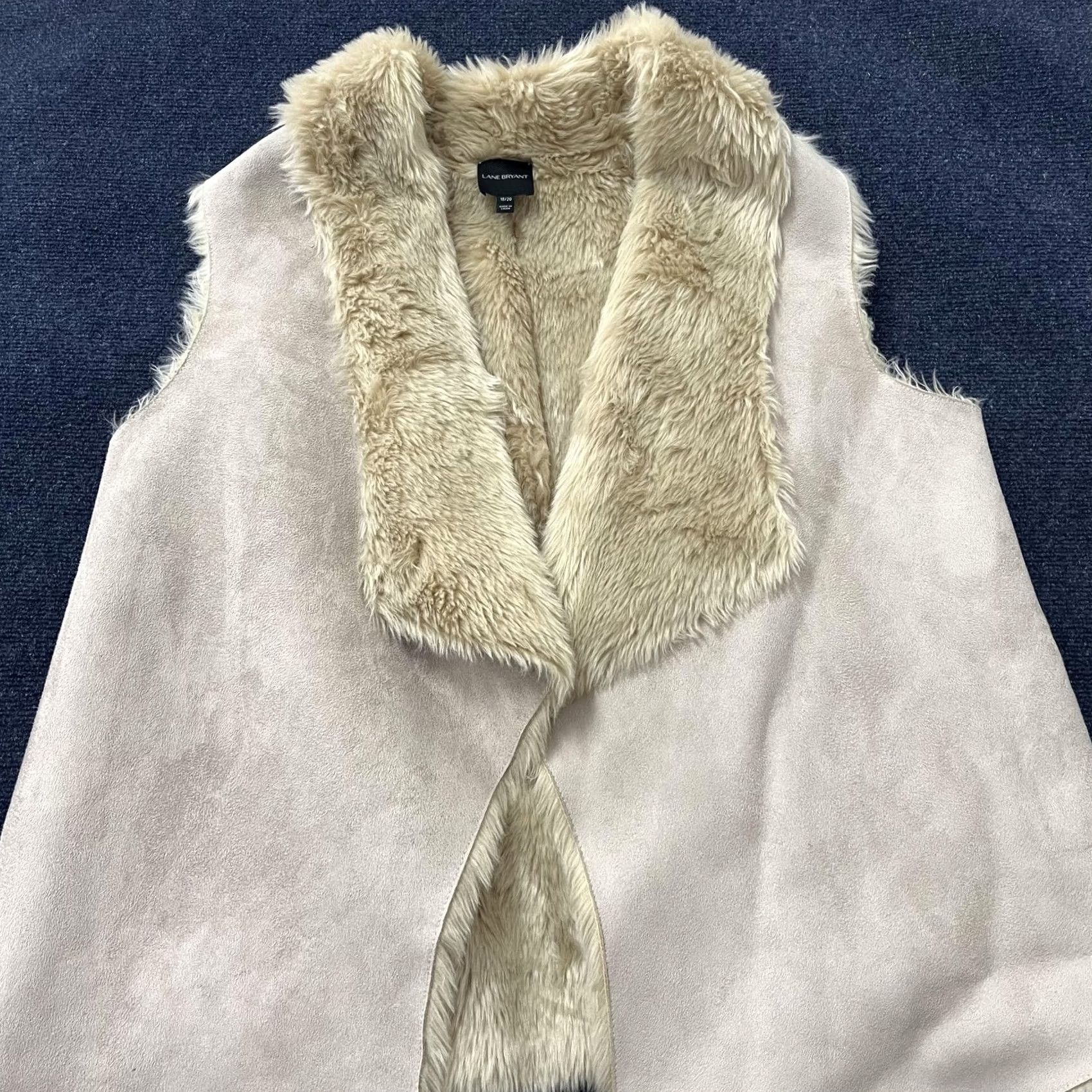 Vintage VINTAGE Lane Bryant Vest Womens 18/20 Beige Faux Suede Faux Fur Shearling Open Front Size XXL / US 16-18 / IT 52-54 - 2 Thumbnail