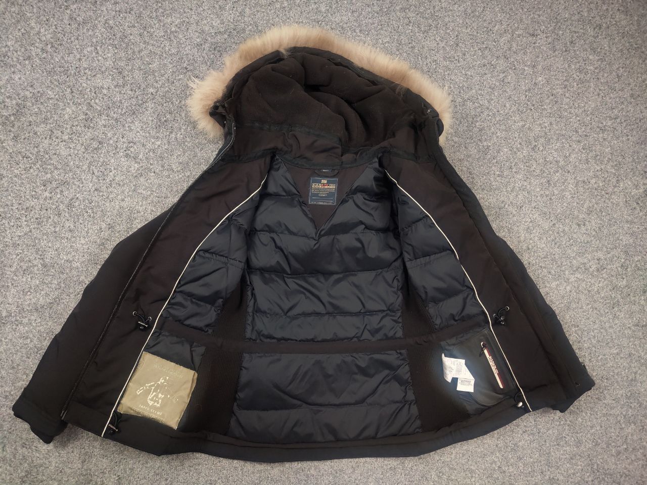 Napapijri Napapijri taped seams Expedition Seams Ski Winter Fur Jacket Size XS / US 0-2 / IT 36-38 - 14 Thumbnail